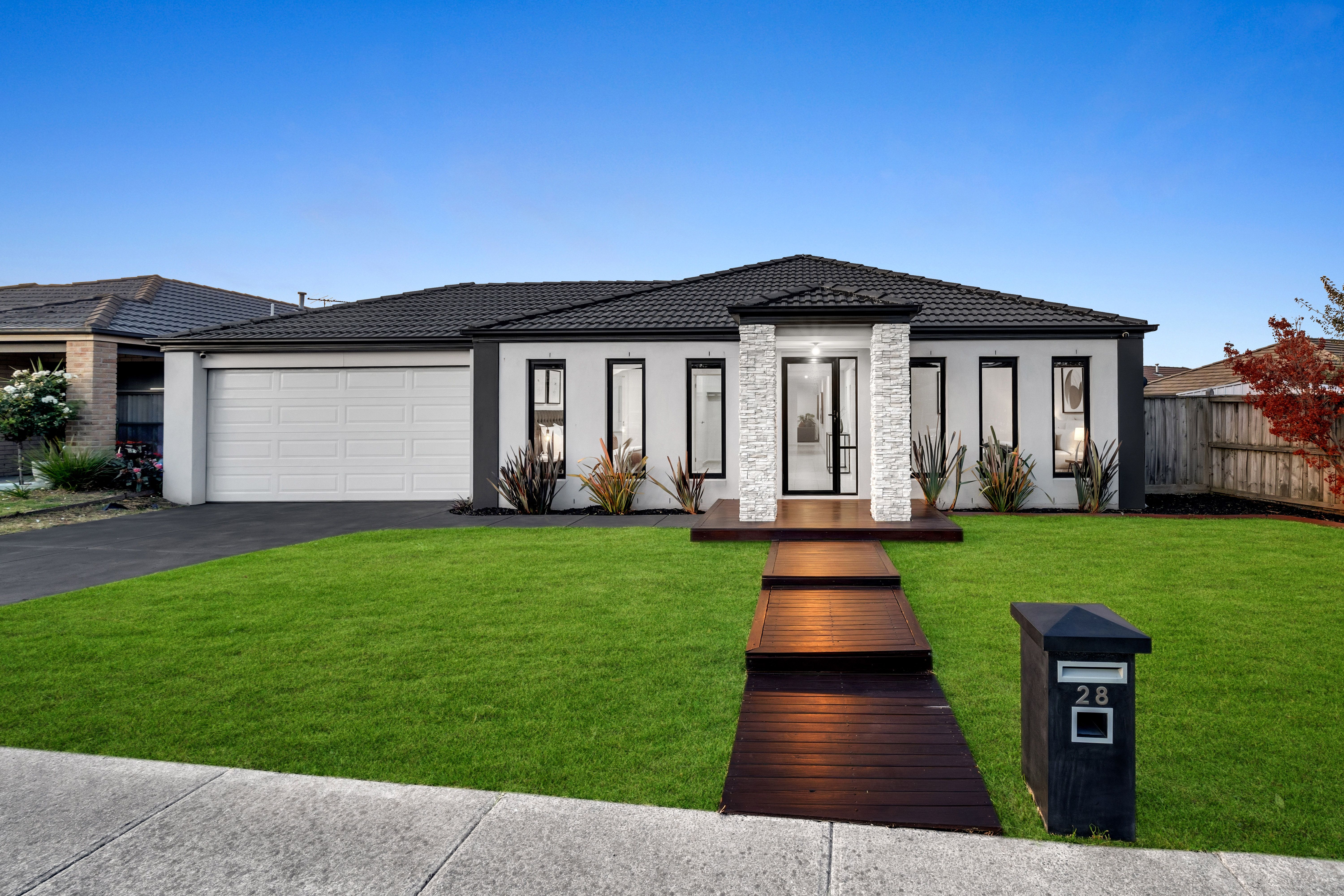 28 Tetrabine Way, Lyndhurst VIC 3975