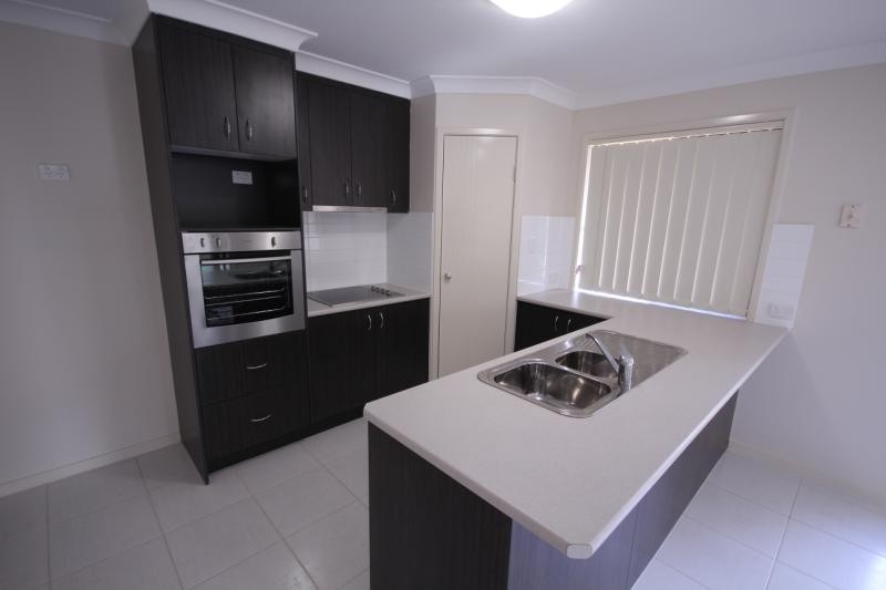 2 Gordon Drive, Bellbird Park, QLD 4300