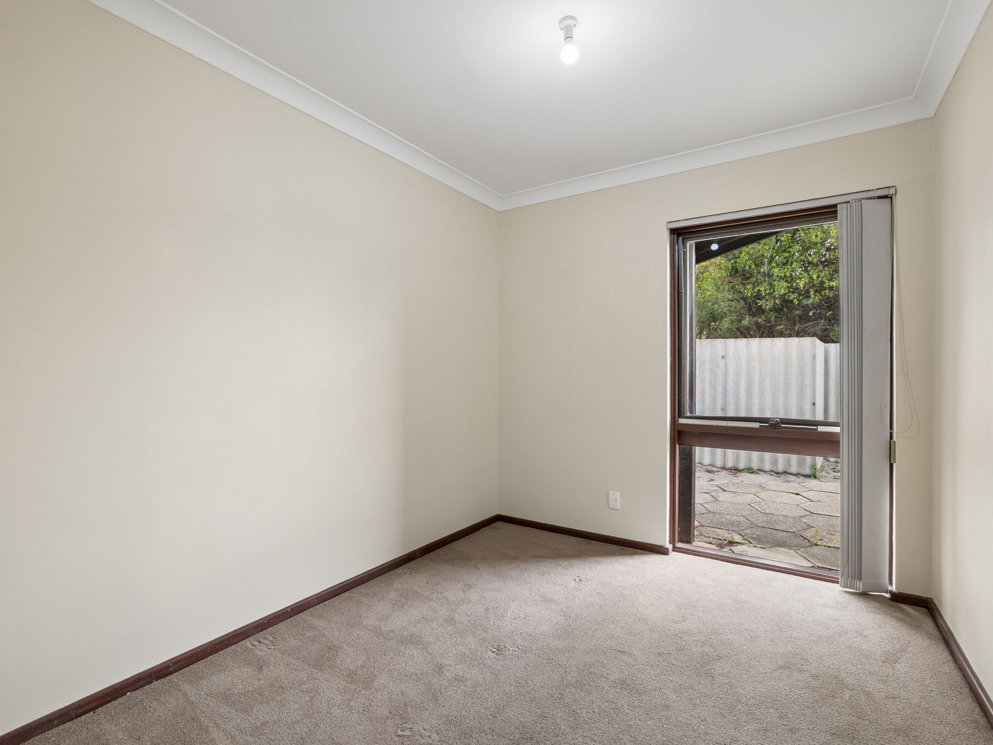 28 Vellgrove Avenue — photo 9 of 15