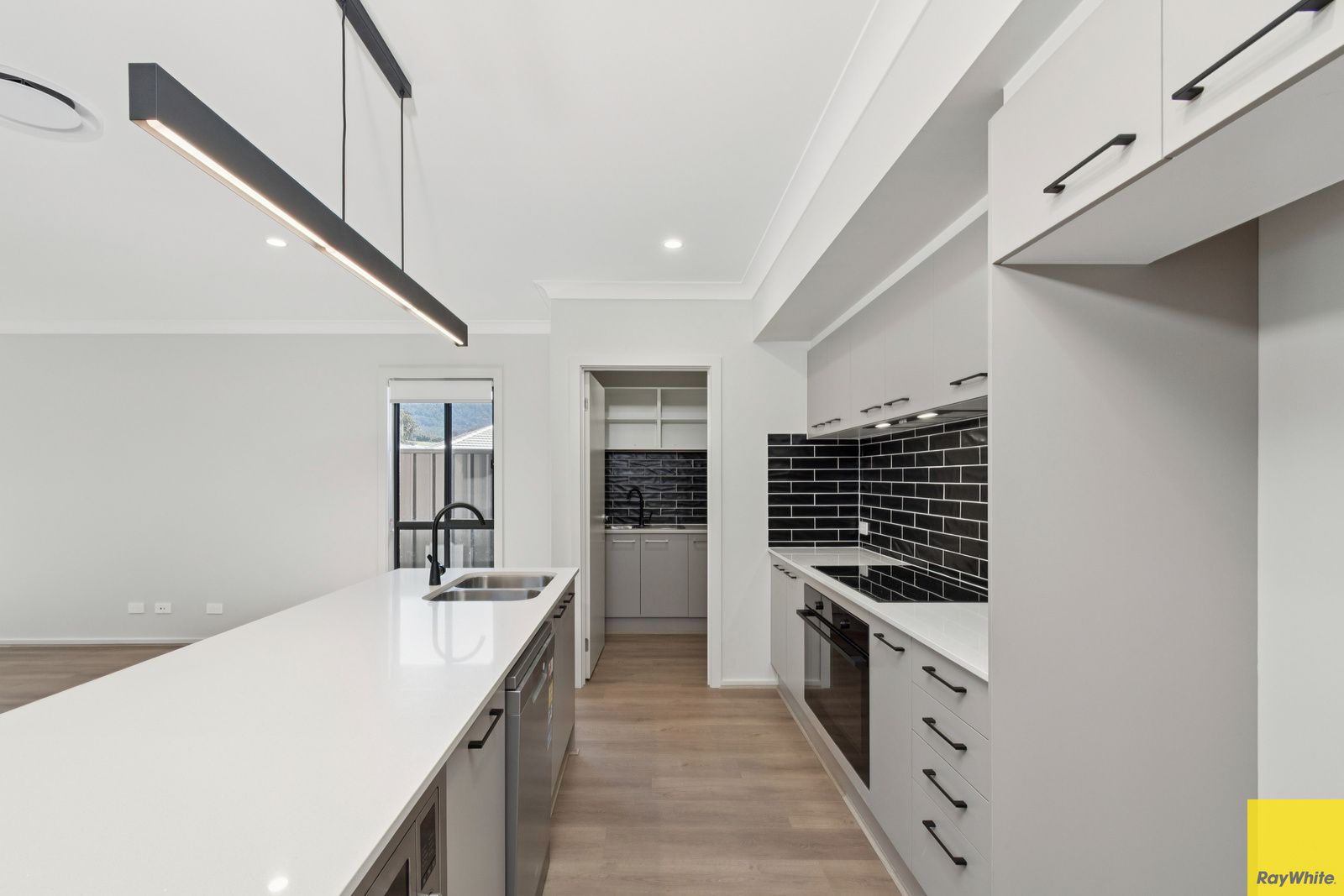 6 Grey Myrtle Road, Huntley, NSW 2530