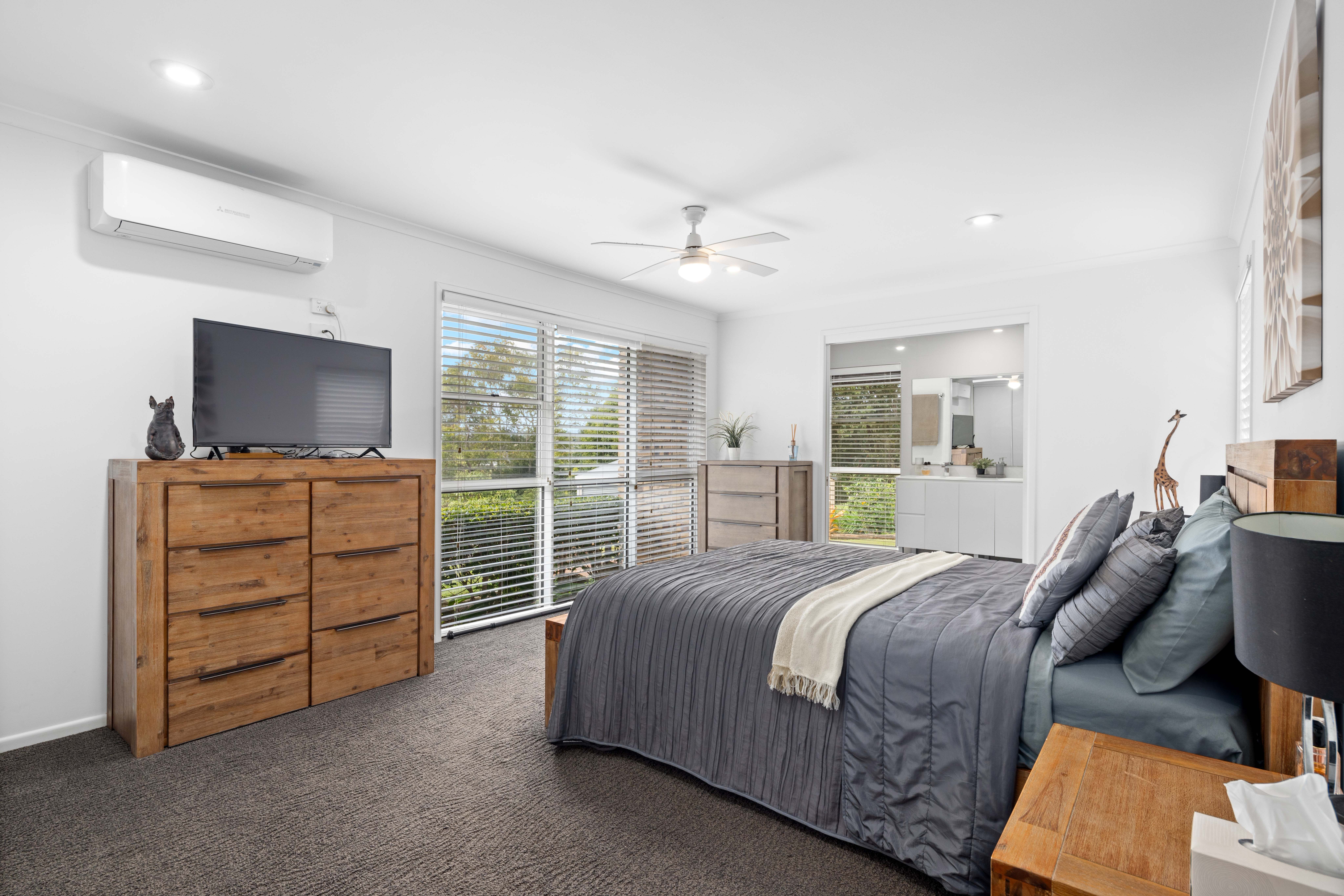 84-88 Doncaster Drive — photo 19 of 30
