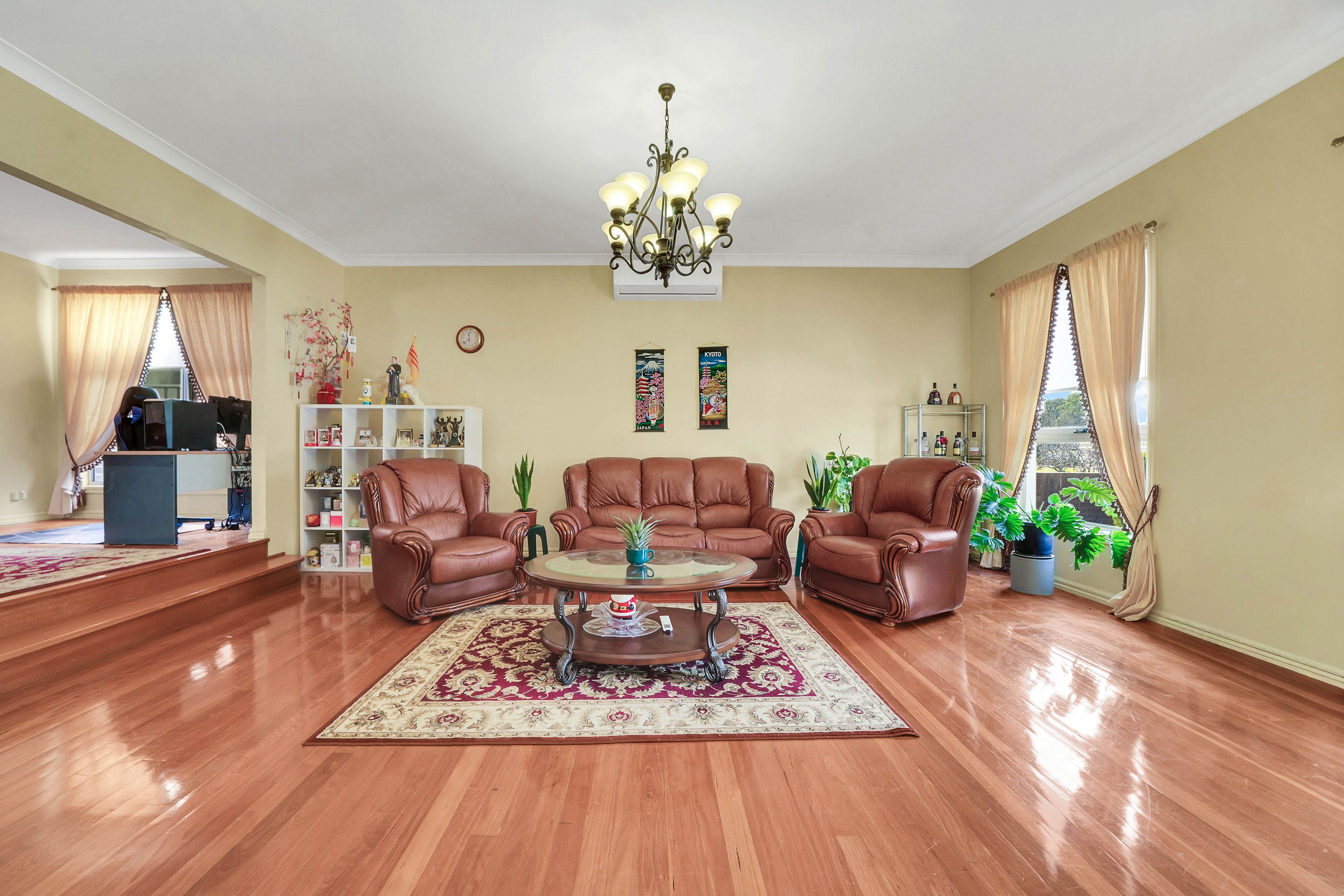 4 Oregon Place, Mill Park, VIC 3082