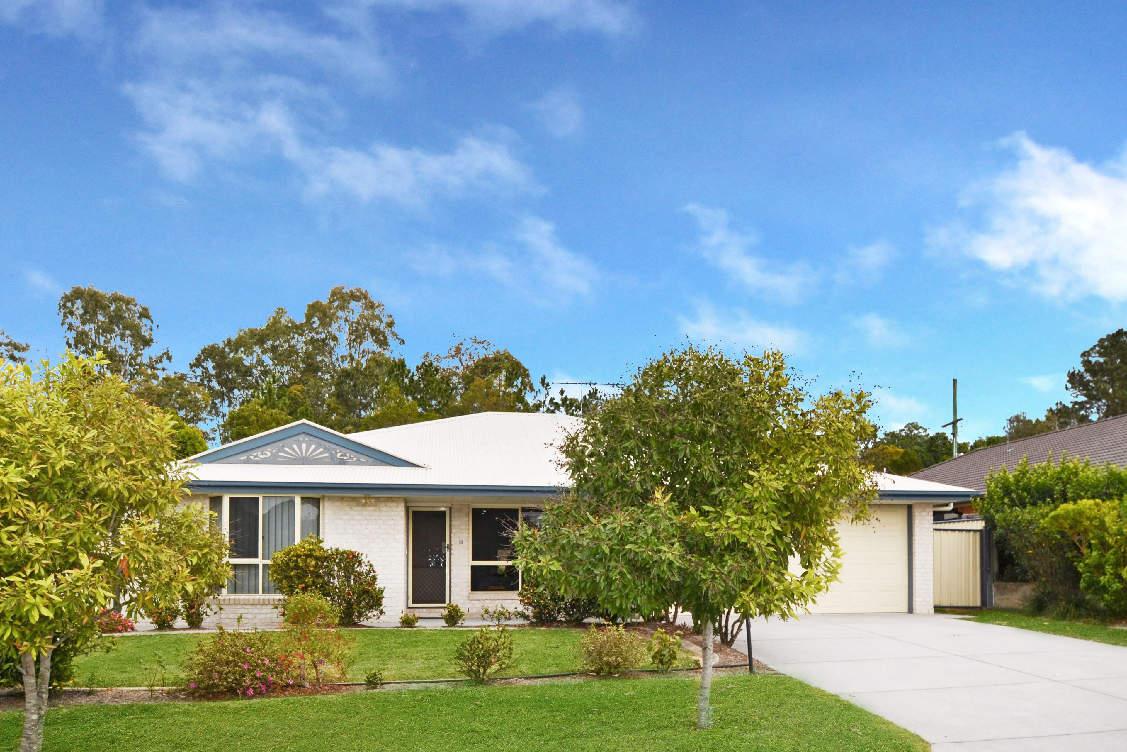 19 Crumpton Place, Beerwah QLD 4519