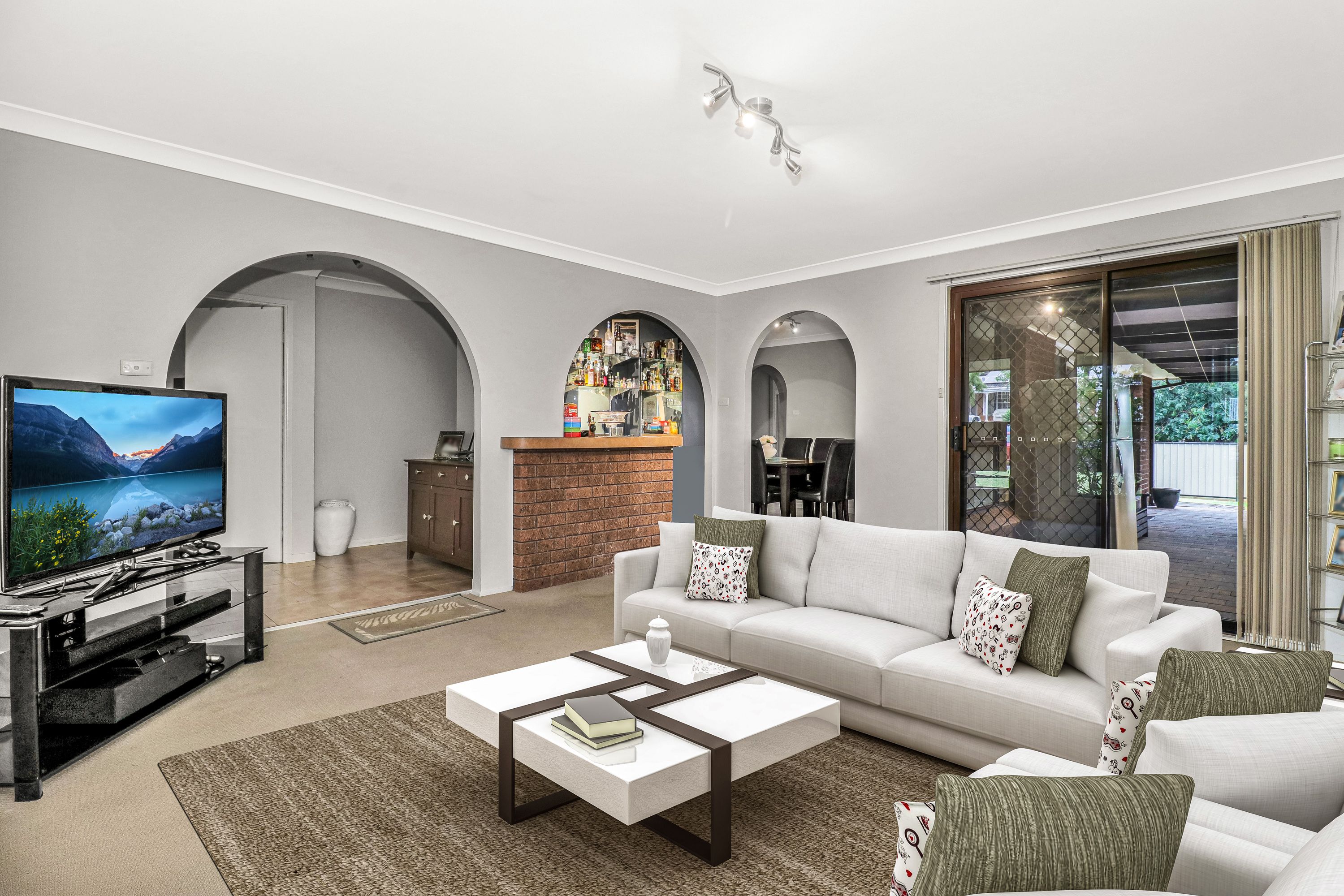 24 Illawarra Drive, St Clair, NSW 2759
