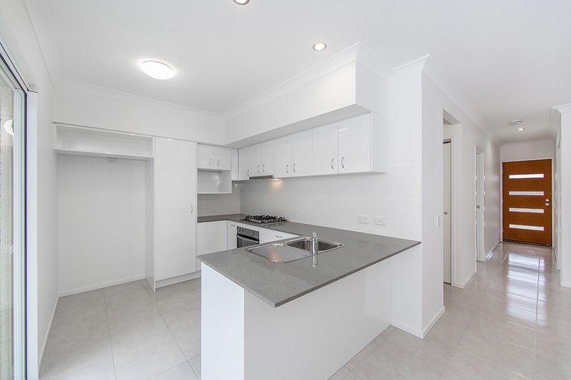5 Shearer Crescent, Kallangur, QLD 4503