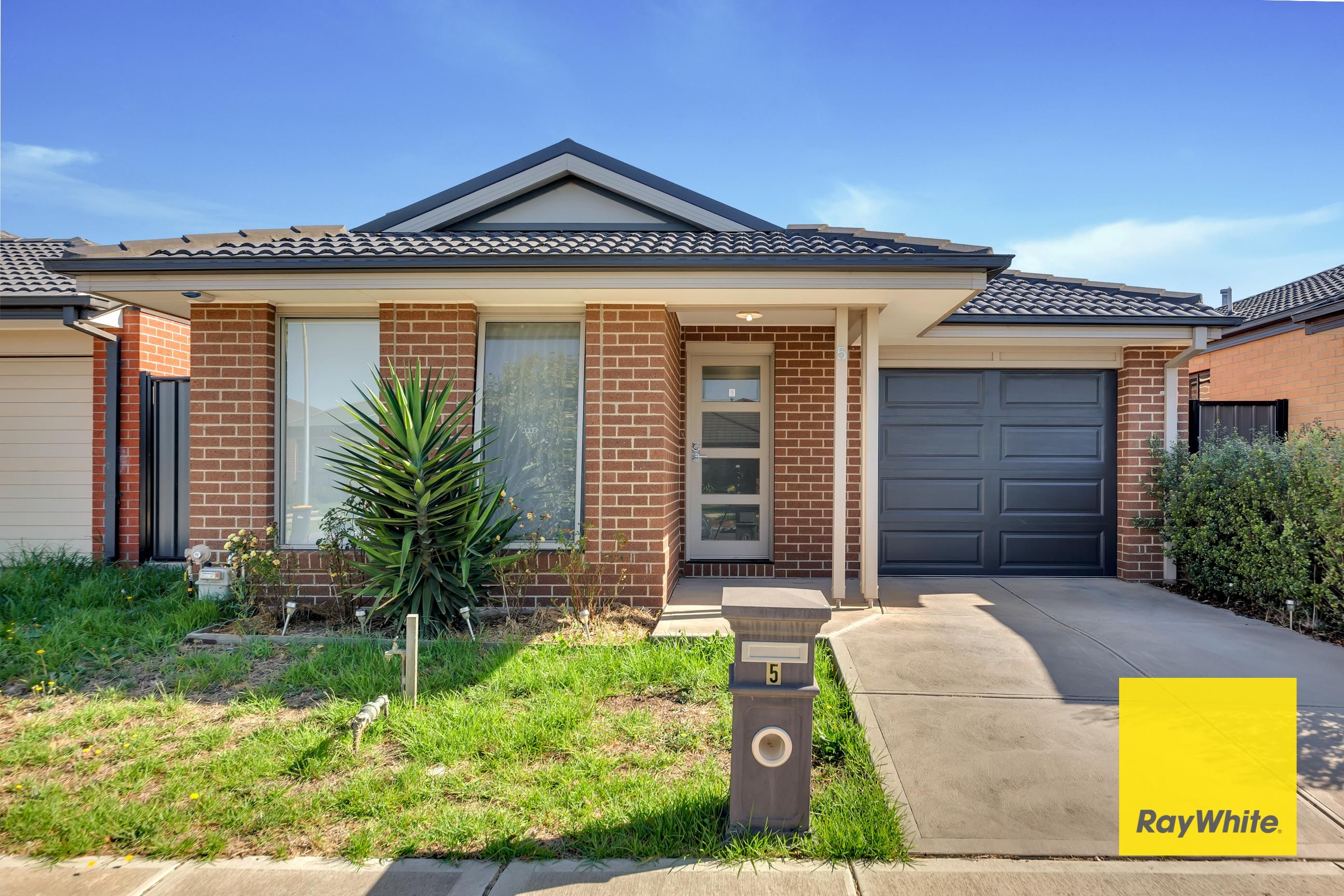 5 Elland Circuit, Truganina, VIC 3029