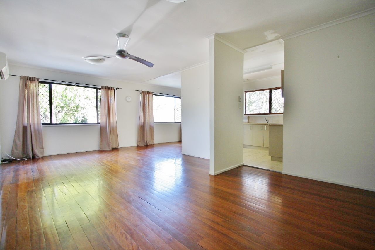 56 Nursery Road, Holland Park West, QLD 4121
