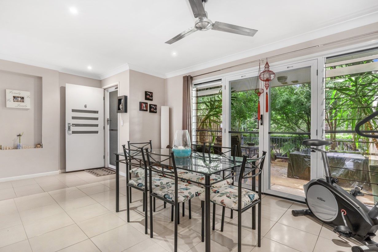 42 Petrie Crescent, Aspley QLD 4034