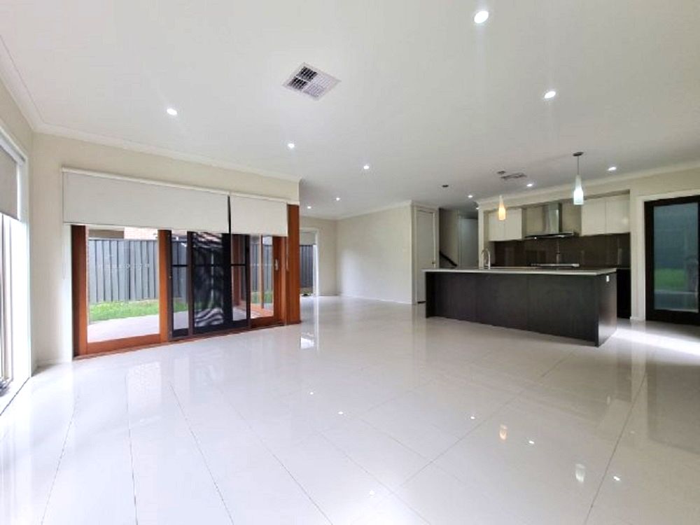 15 Islington Street, Denham Court, NSW 2565