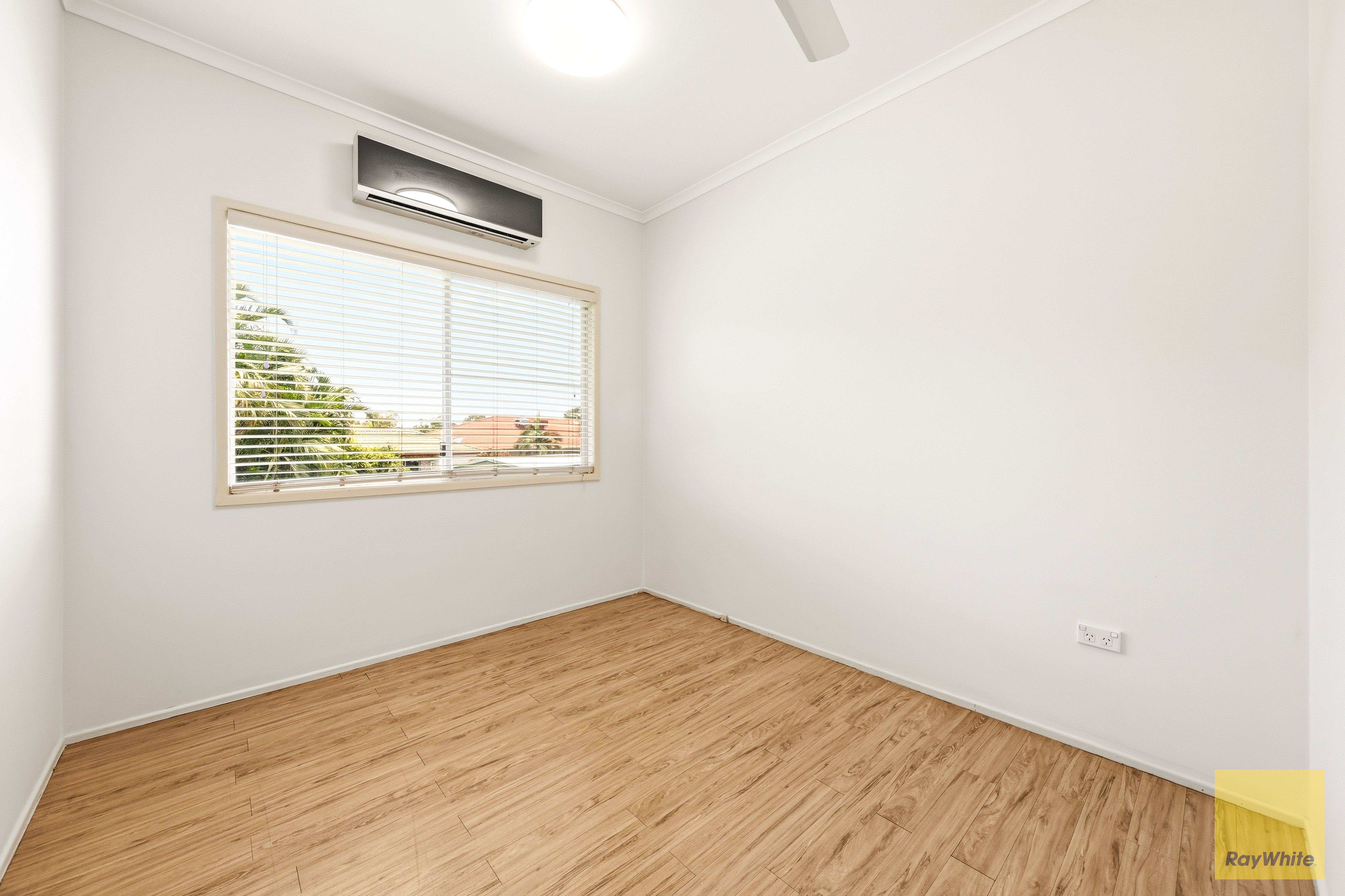 30 Mellish Crescent — photo 19 of 30