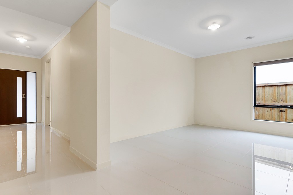 14 Shire Street, Manor Lakes, VIC 3024