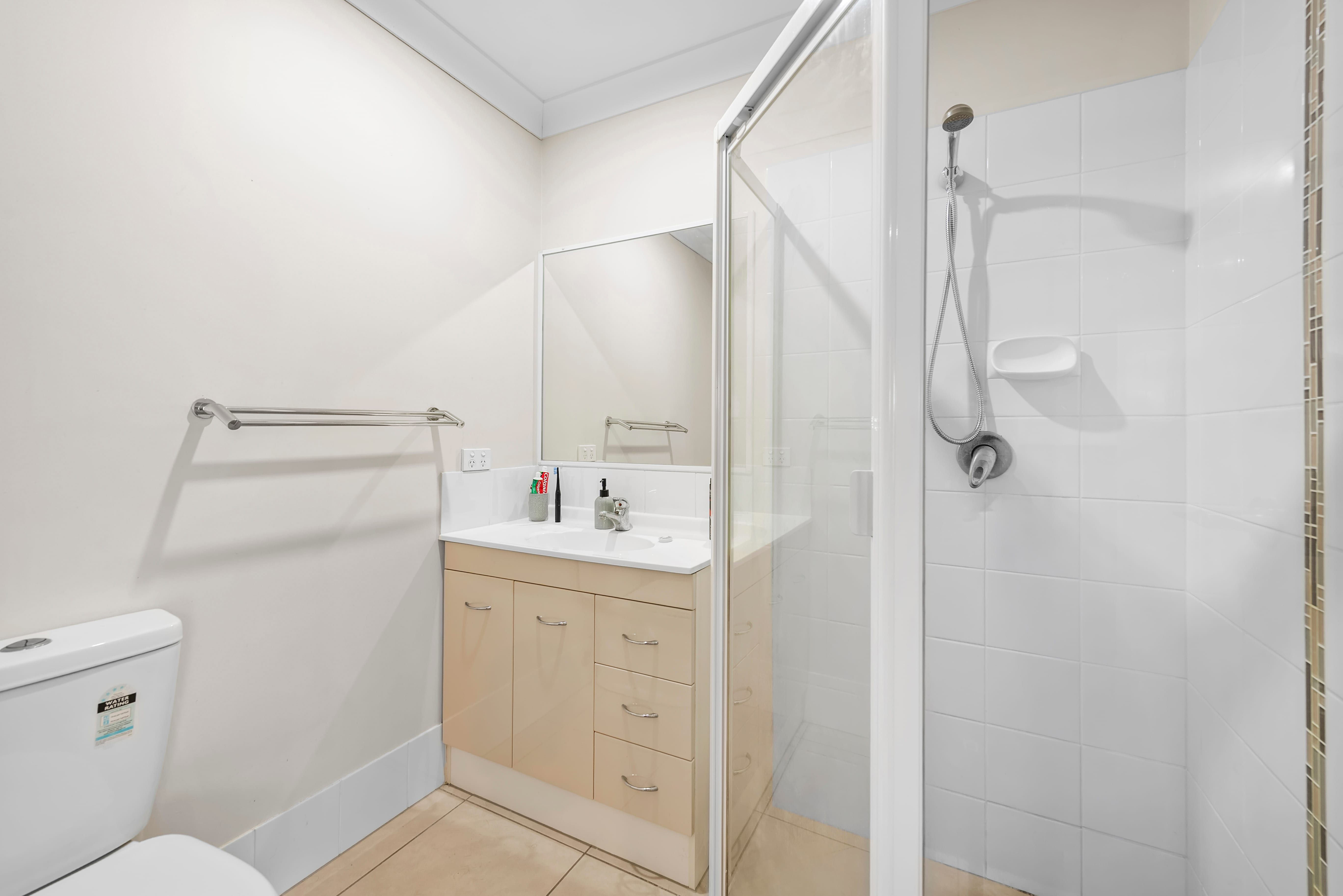 120 Zeller Street — photo 15 of 22