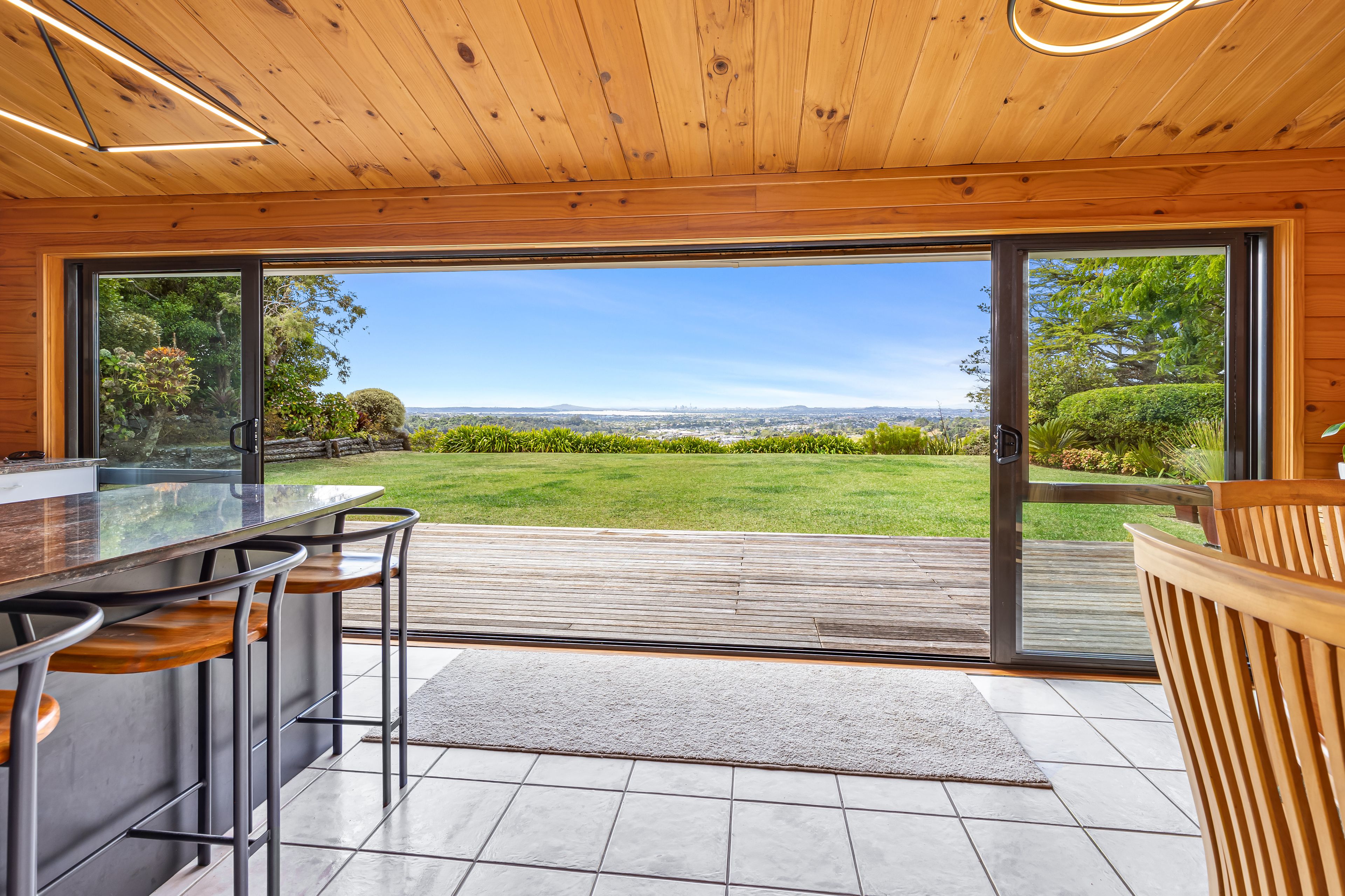 15 Puketaha Road, Swanson, Waitakere City