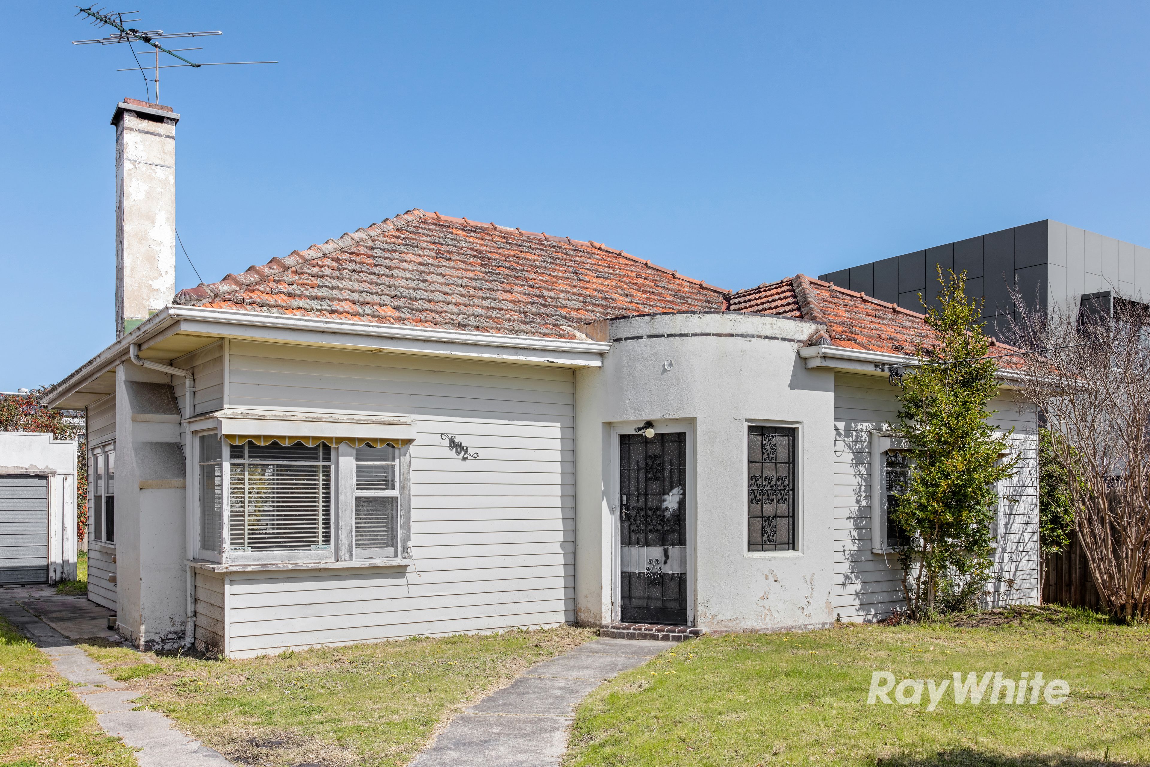 602 Centre Road — photo from Ray White Bentleigh