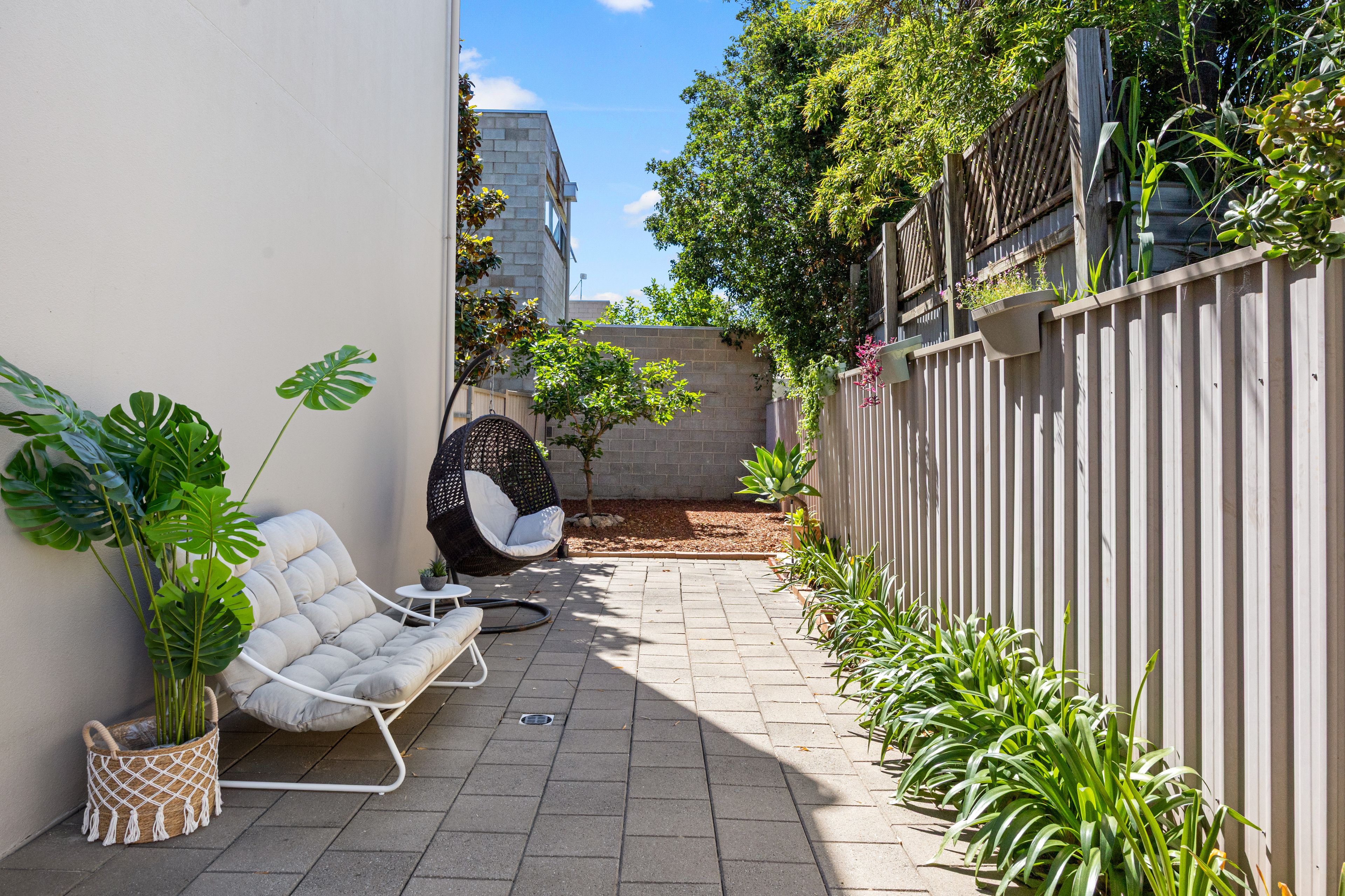 20E Chapel Street — photo 14 of 16