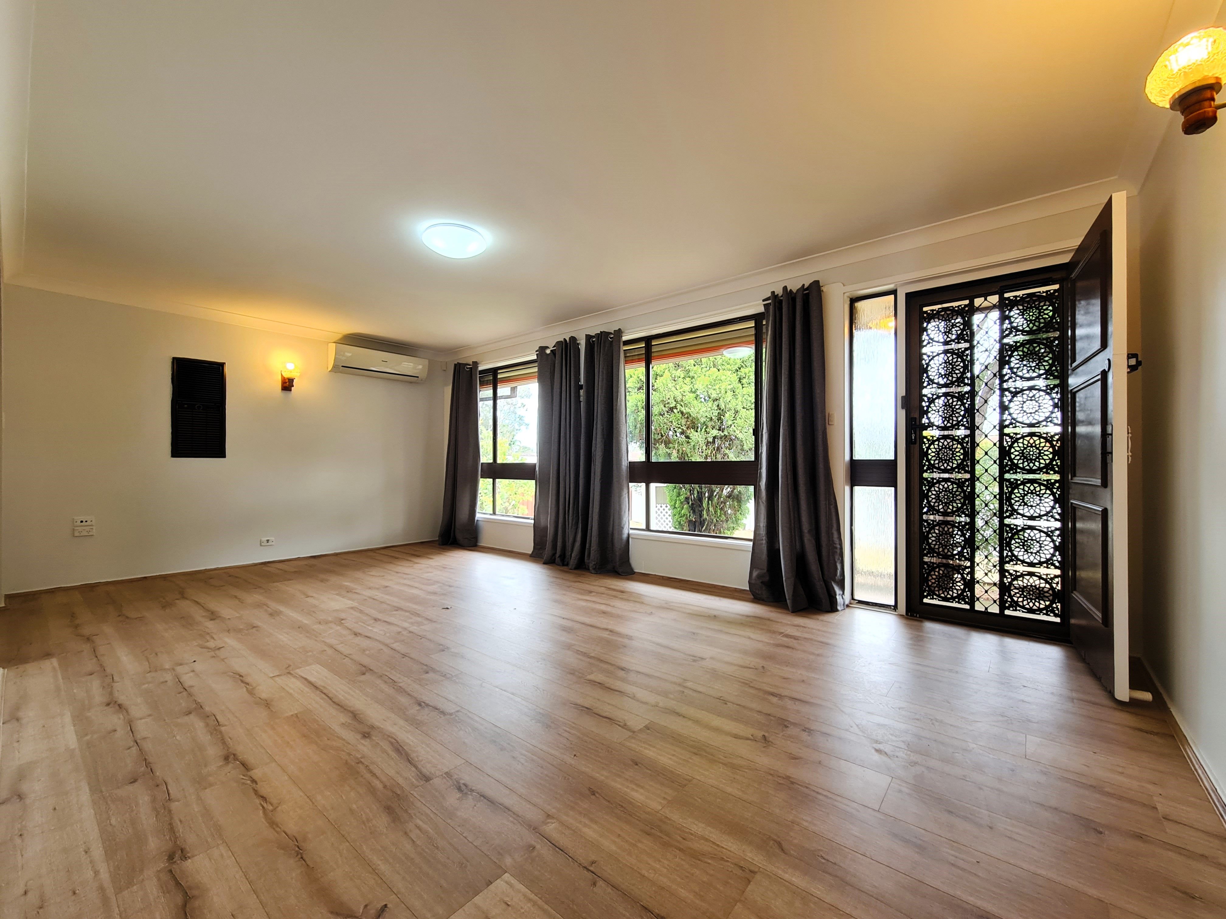 5 Midwinter Row, St Clair, NSW 2759