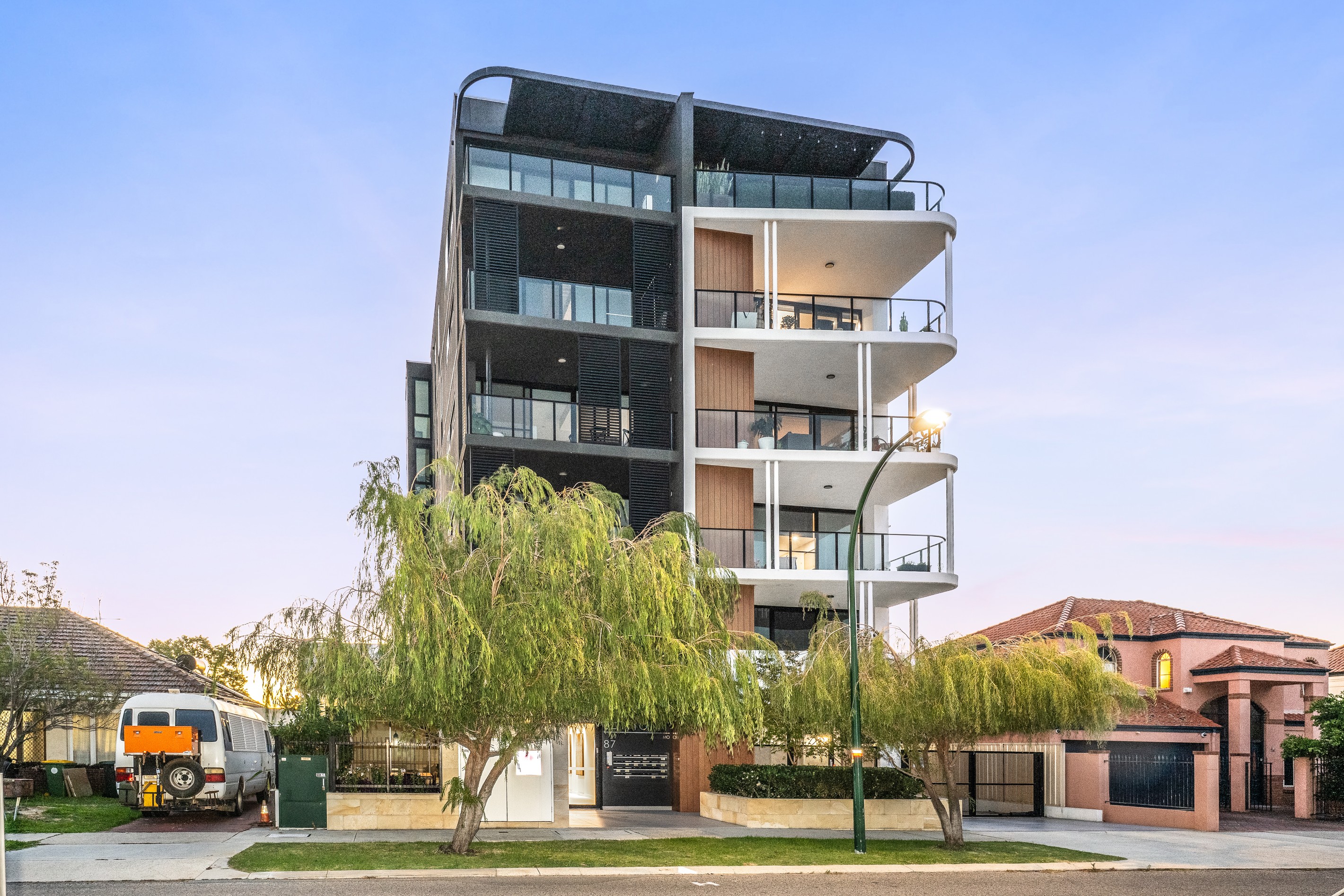 305/87 Robert Street, Como, WA 6152