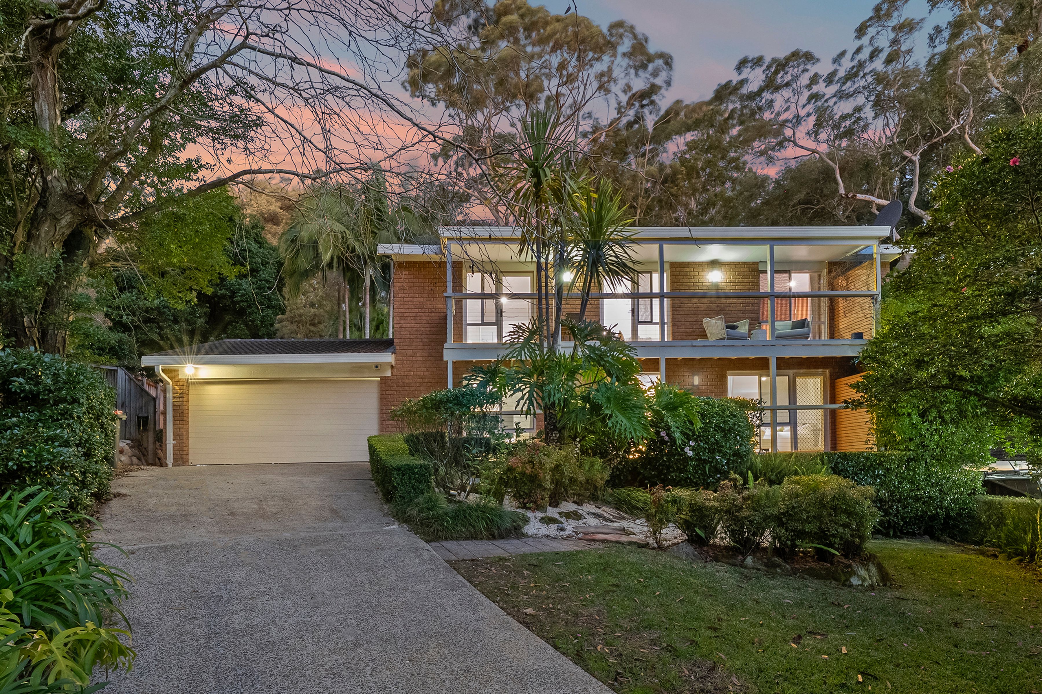10 Caringal Place, St Ives, NSW 2075