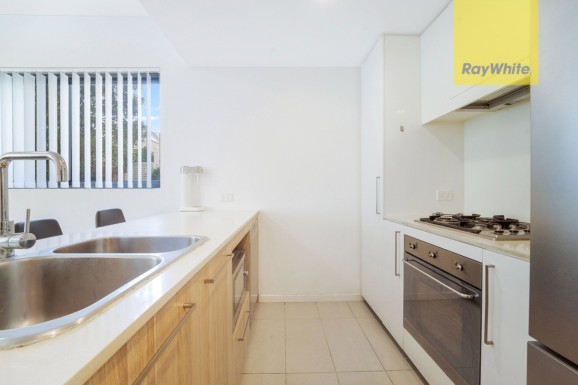 17/1B Pearl Street — photo from Ray White Parramatta