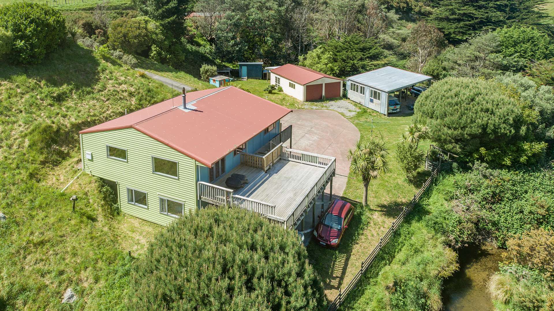 60 South Makara Road photo 2