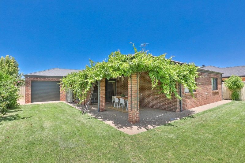 20 Ontario Park Drive, Mildura, VIC 3500