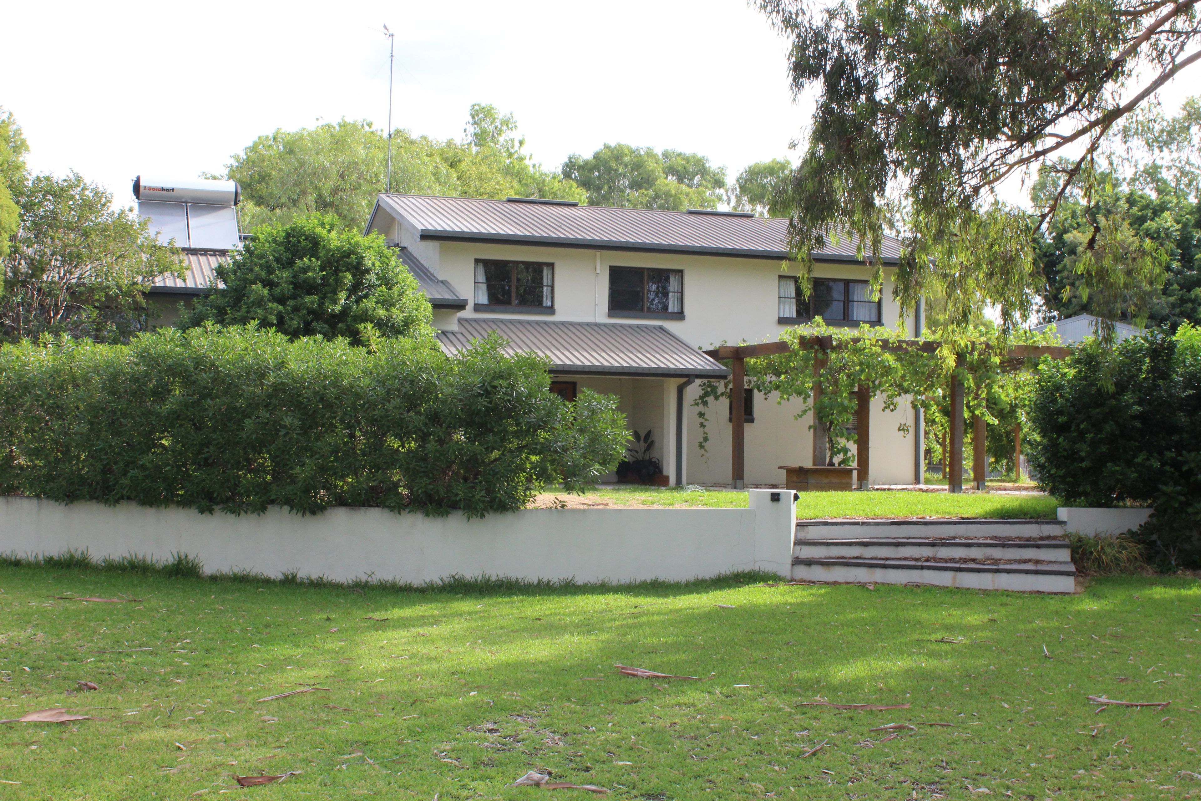 16 Russell Street, Goondiwindi QLD 4390