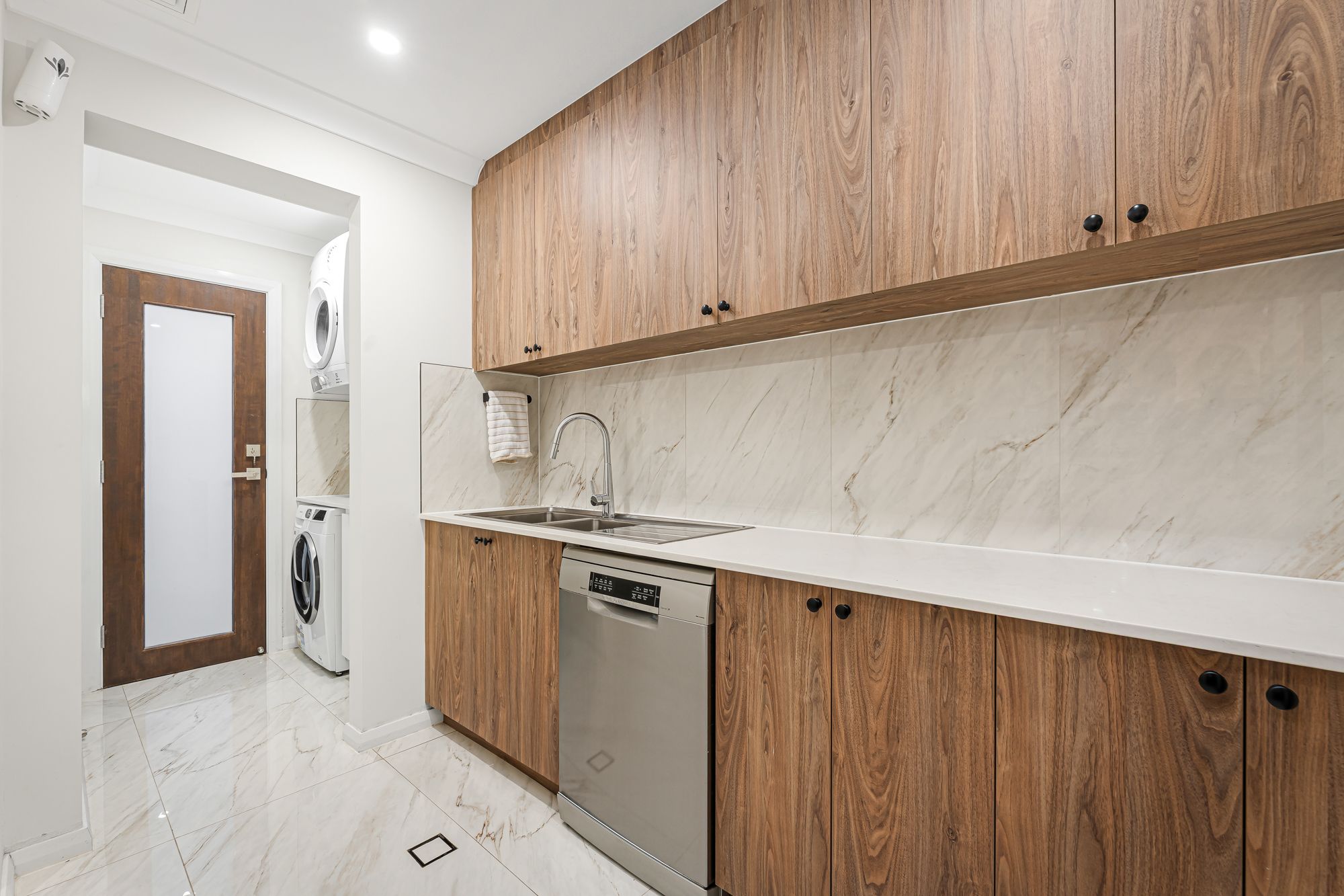 35 Bentwood Terrace — photo 8 of 25