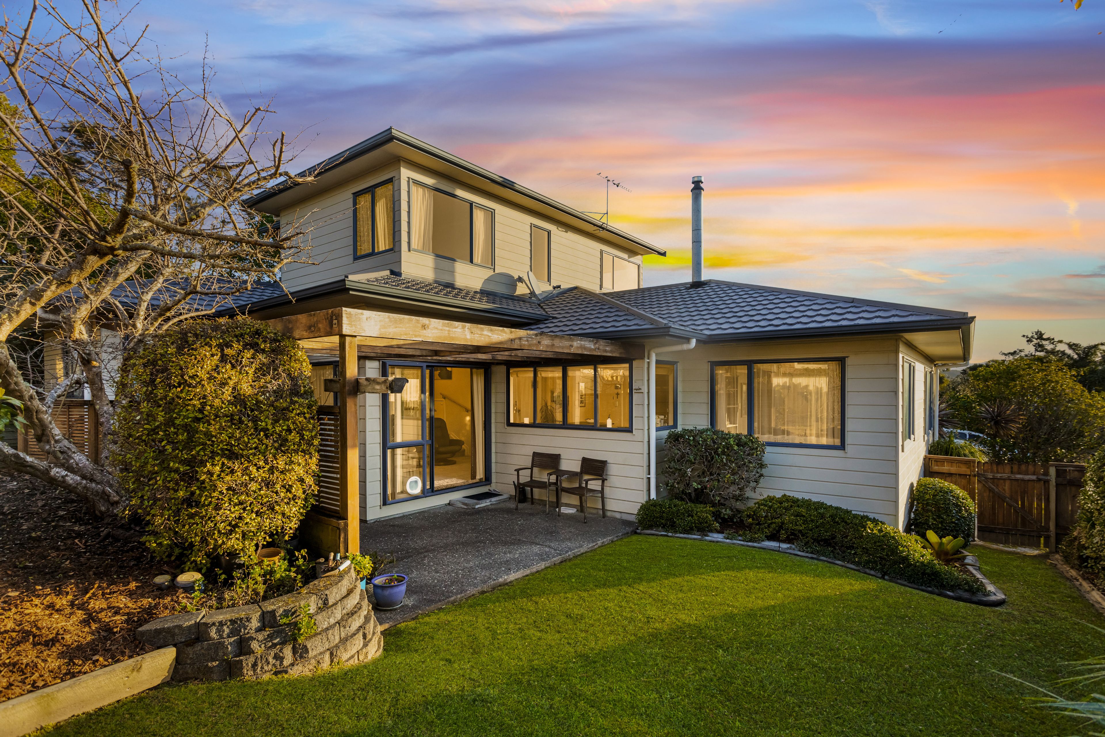 1 Frenz Drive, Titirangi, Waitakere City