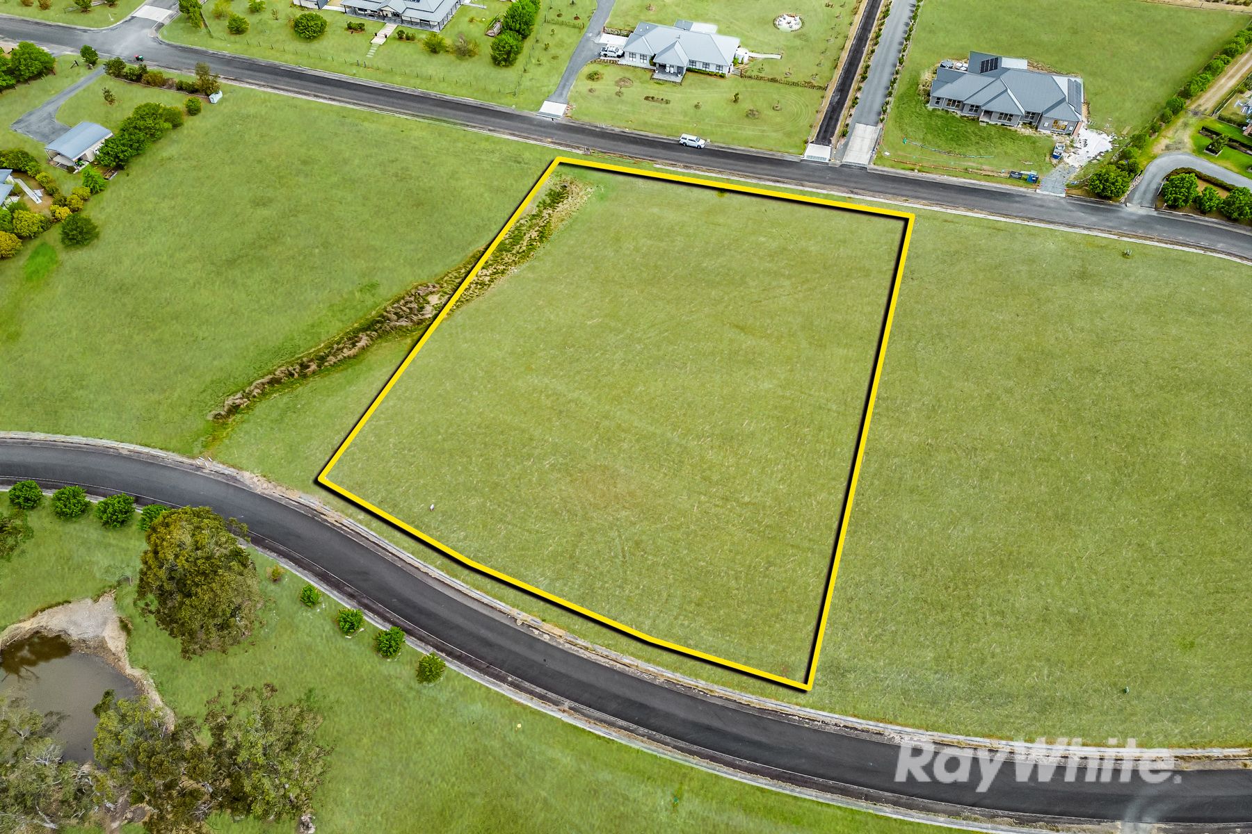 8 Moonlight Circuit, Gloucester, NSW 2422