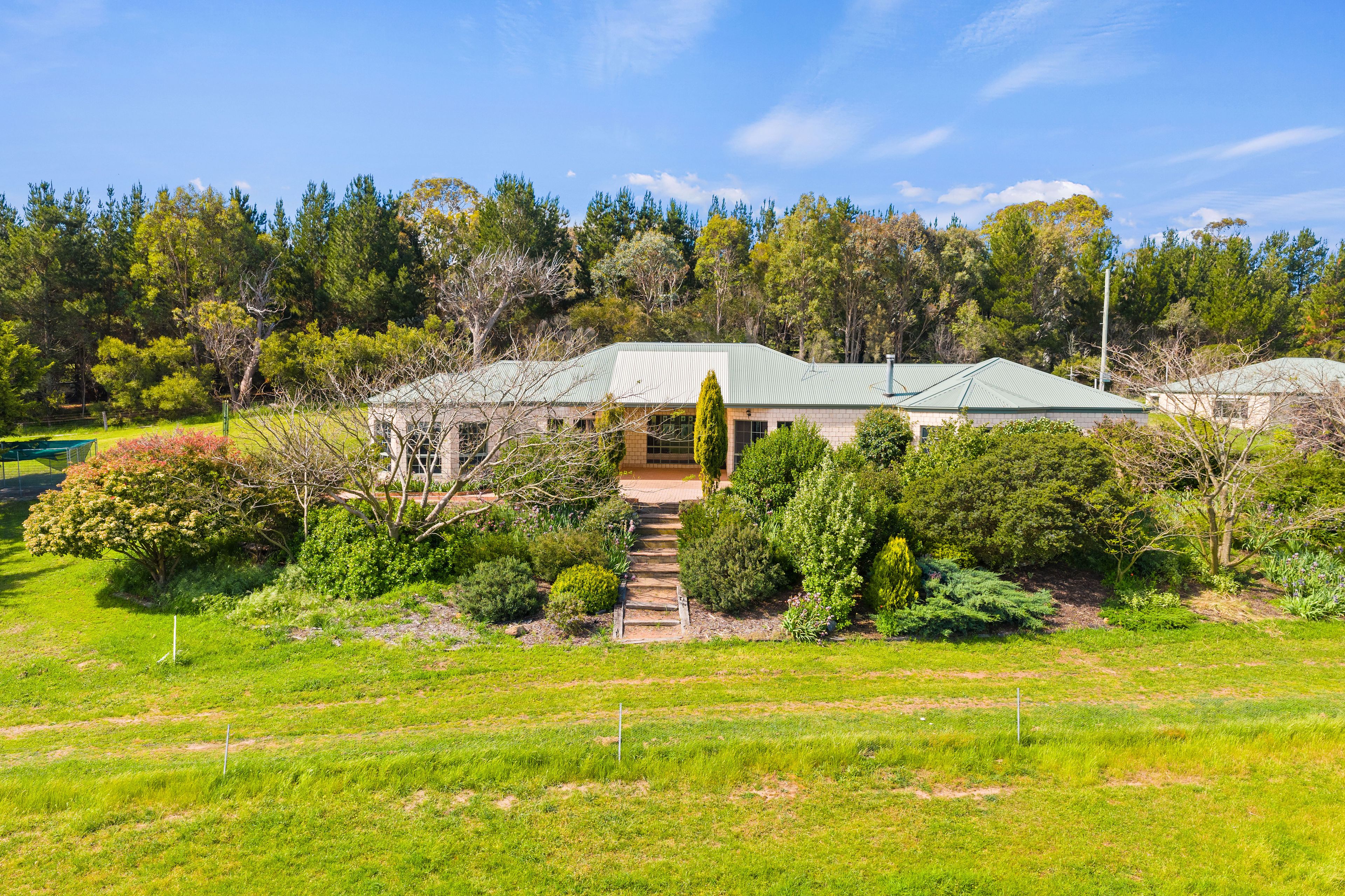 17 Marked Tree Road, Gundaroo NSW 2620