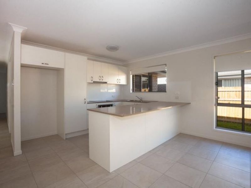 76 Dixon Drive, Pimpama, QLD 4209