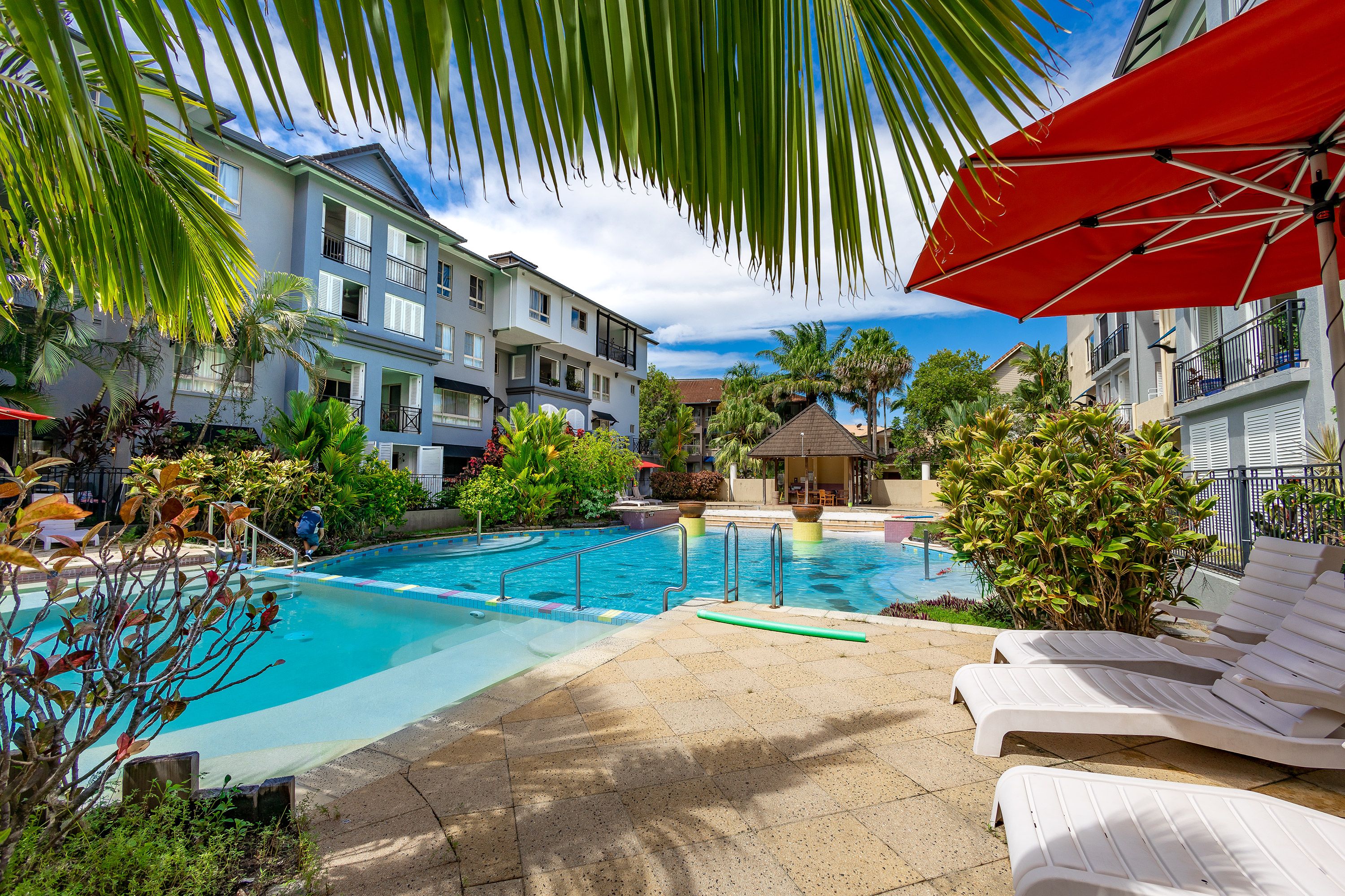 1752/2-10 Greenslopes Street, Cairns North, QLD 4870