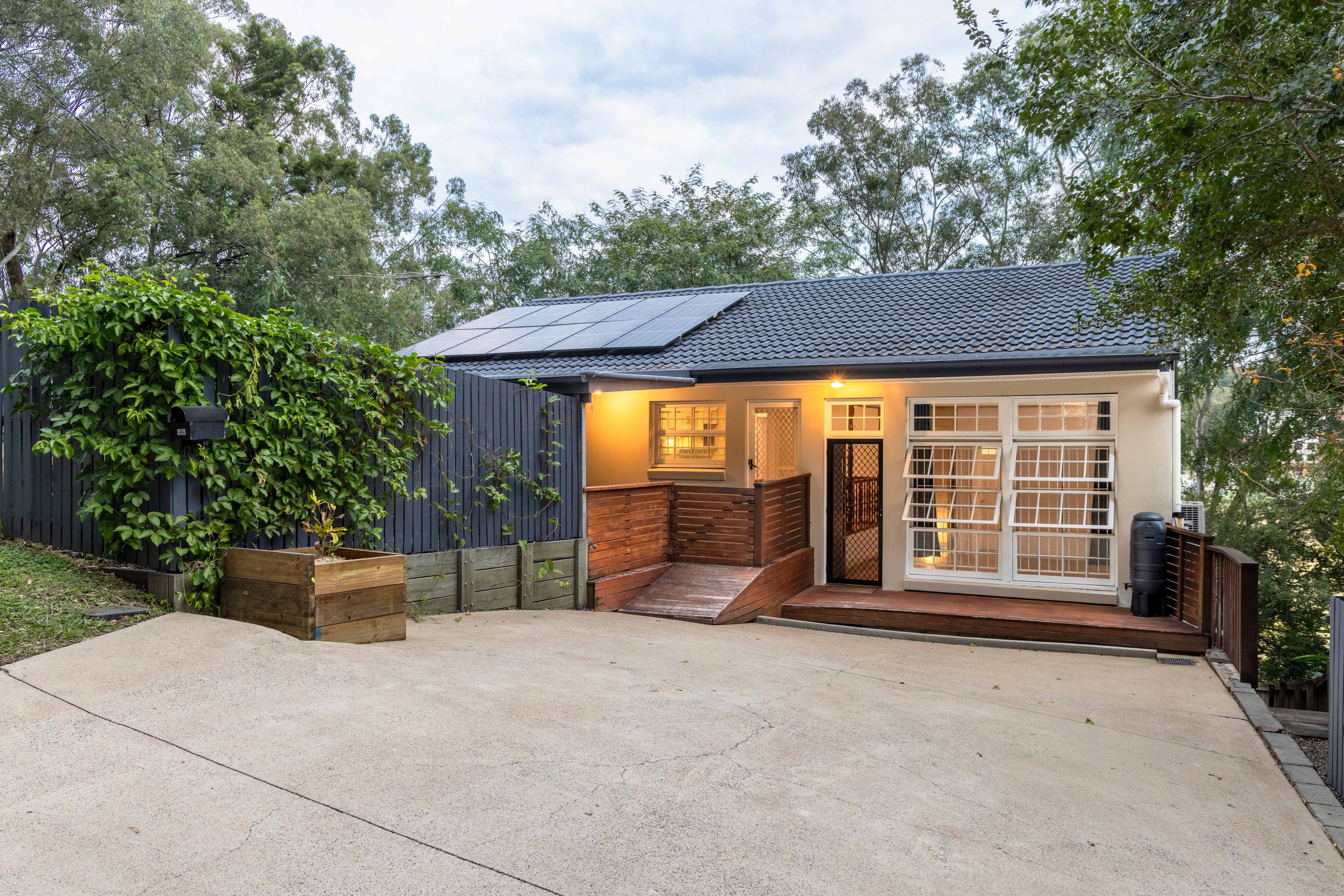 68 Blackheath Road, Oxley, QLD 4075