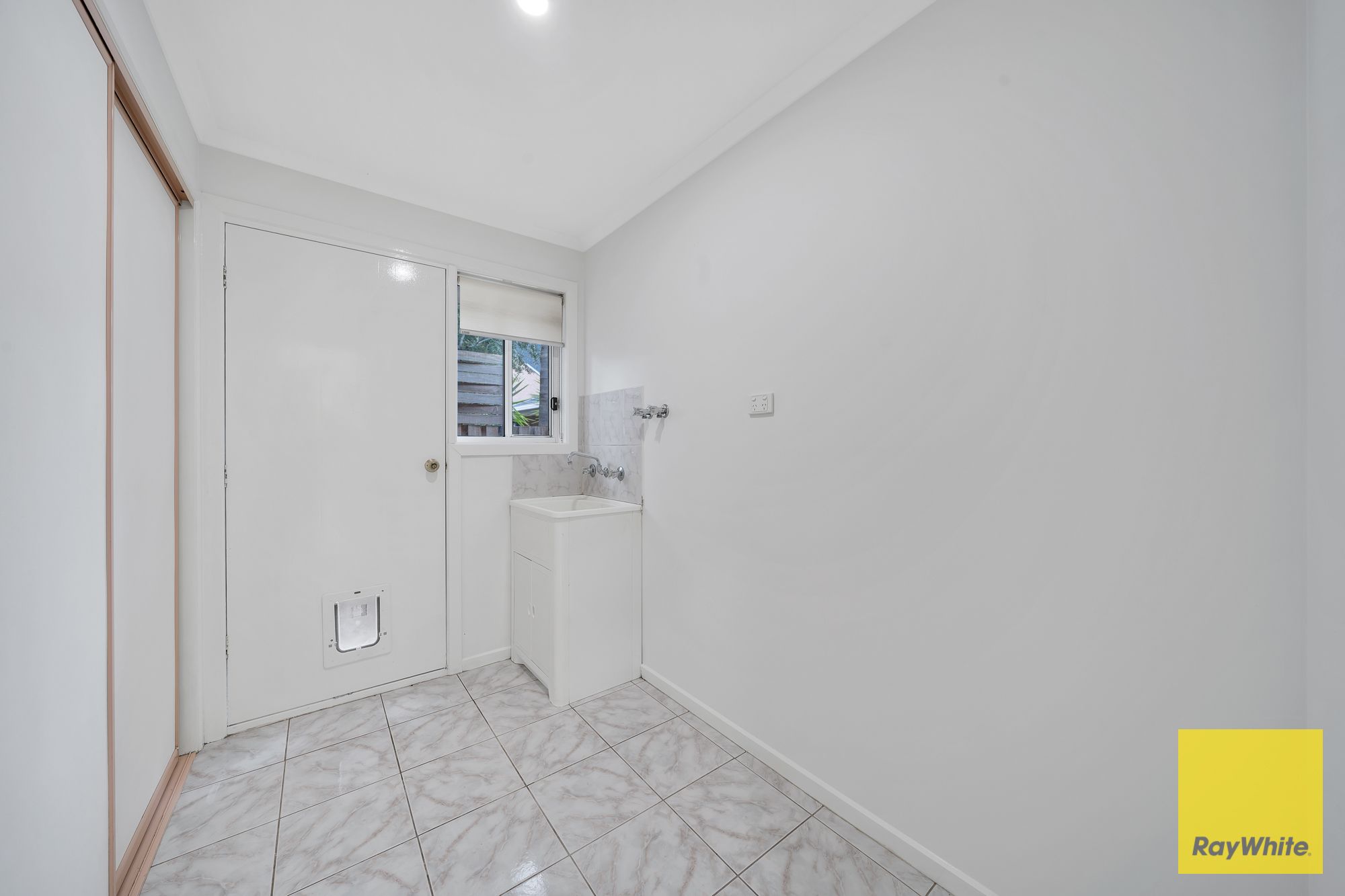 15 Moreton Court — photo 20 of 27