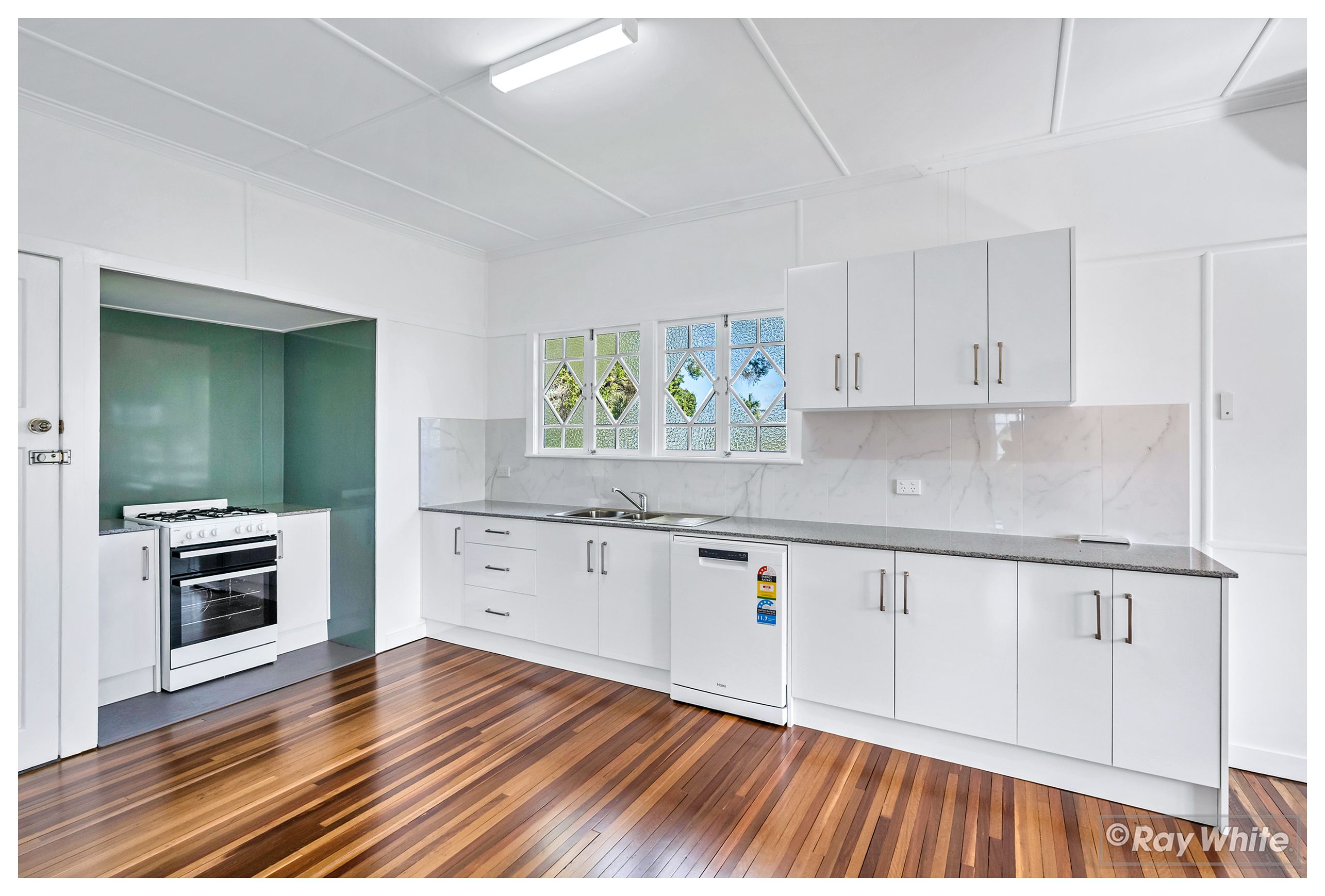222 Thozet Road, Koongal, QLD 4701