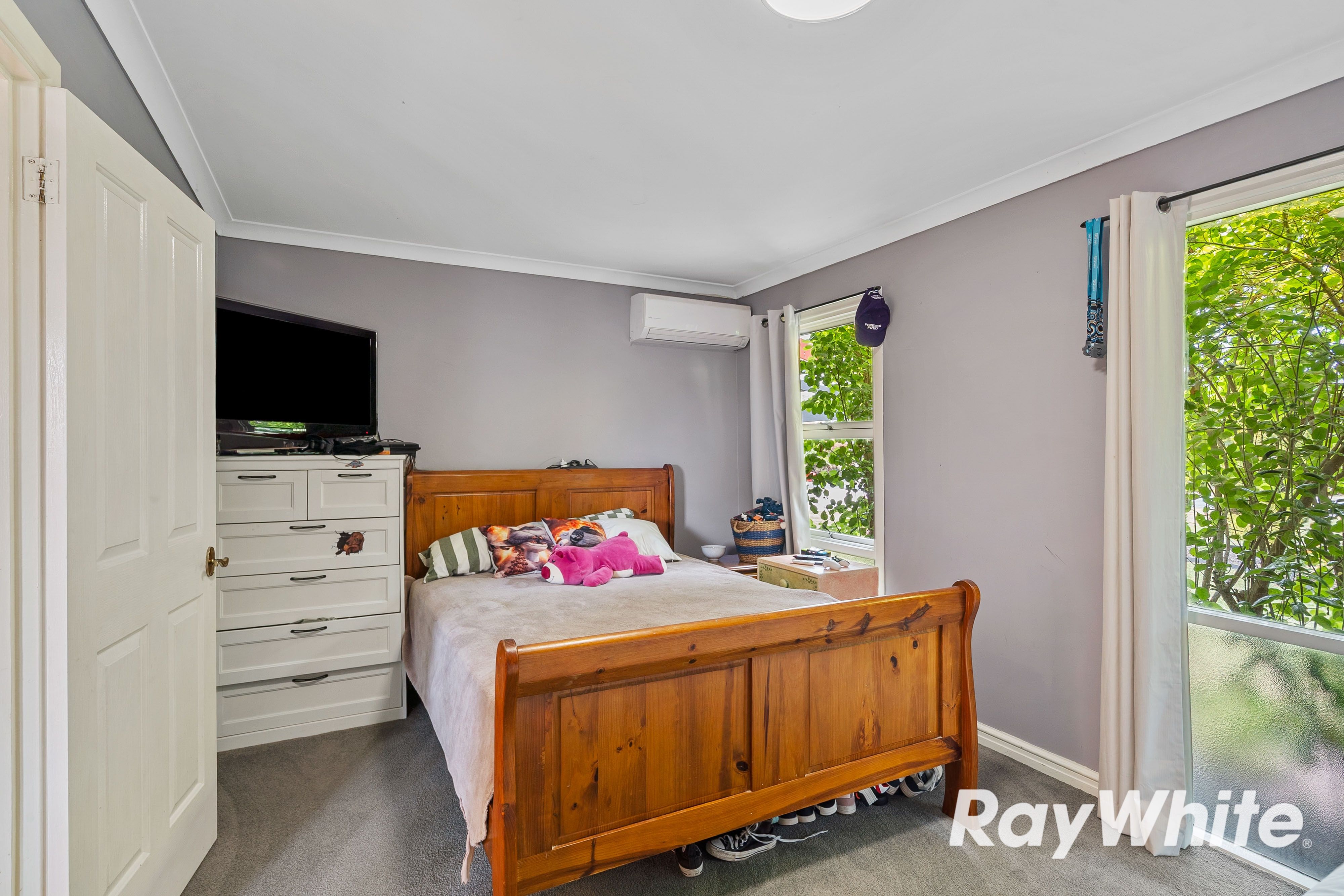 16-18 Jupiter Way — photo 11 of 20