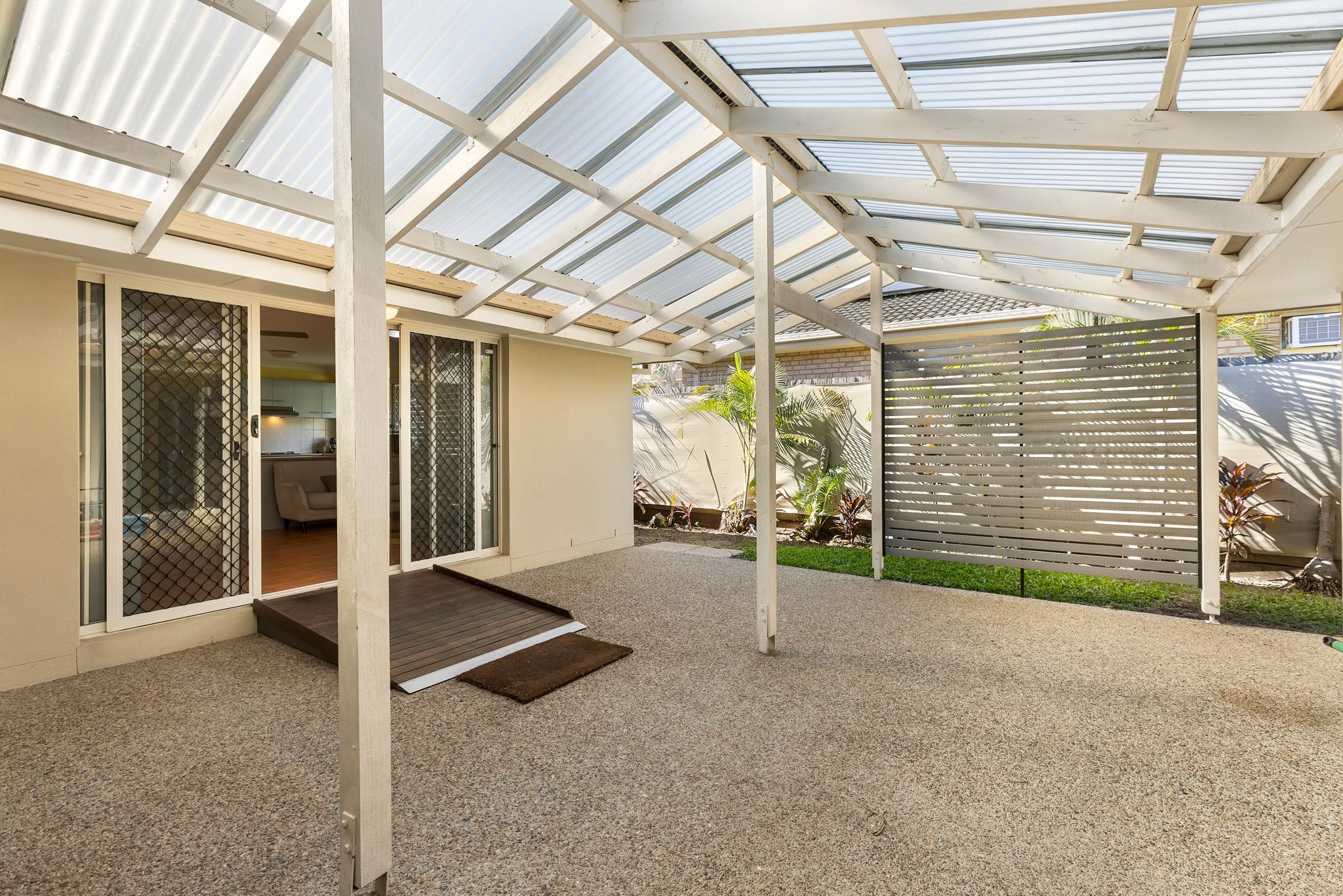 3 Chatfield Close — photo 8 of 8