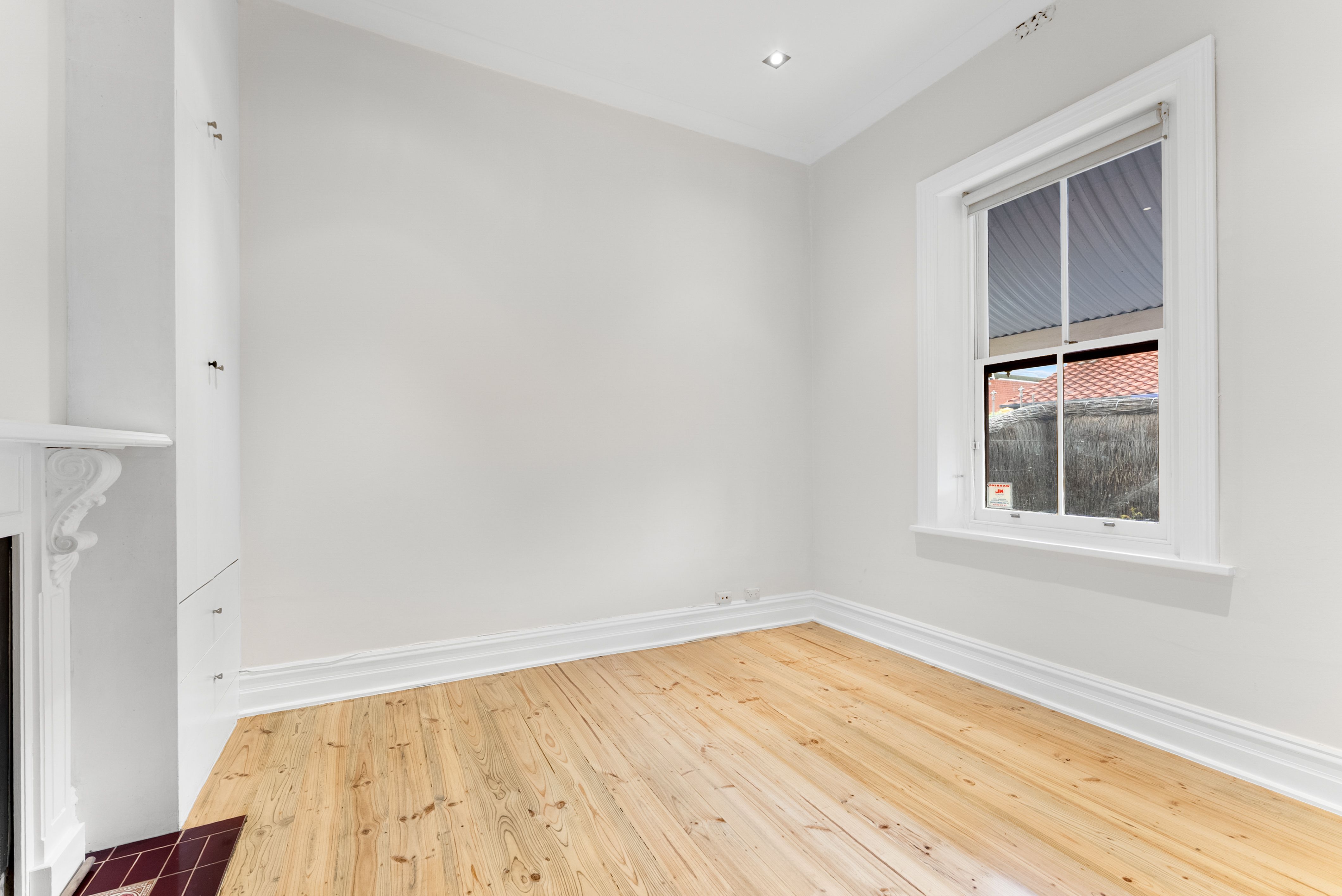 15 Russell Street — photo 7 of 10