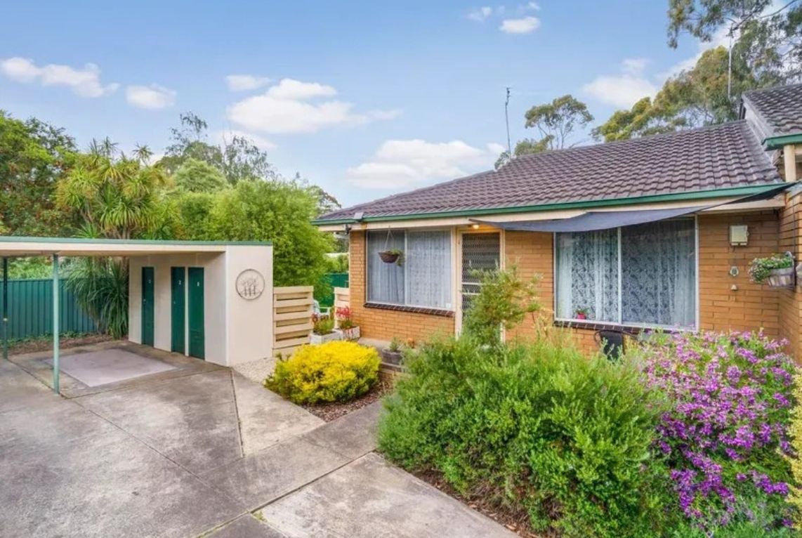 15 Hermitage Avenue, Mount Clear VIC 3350