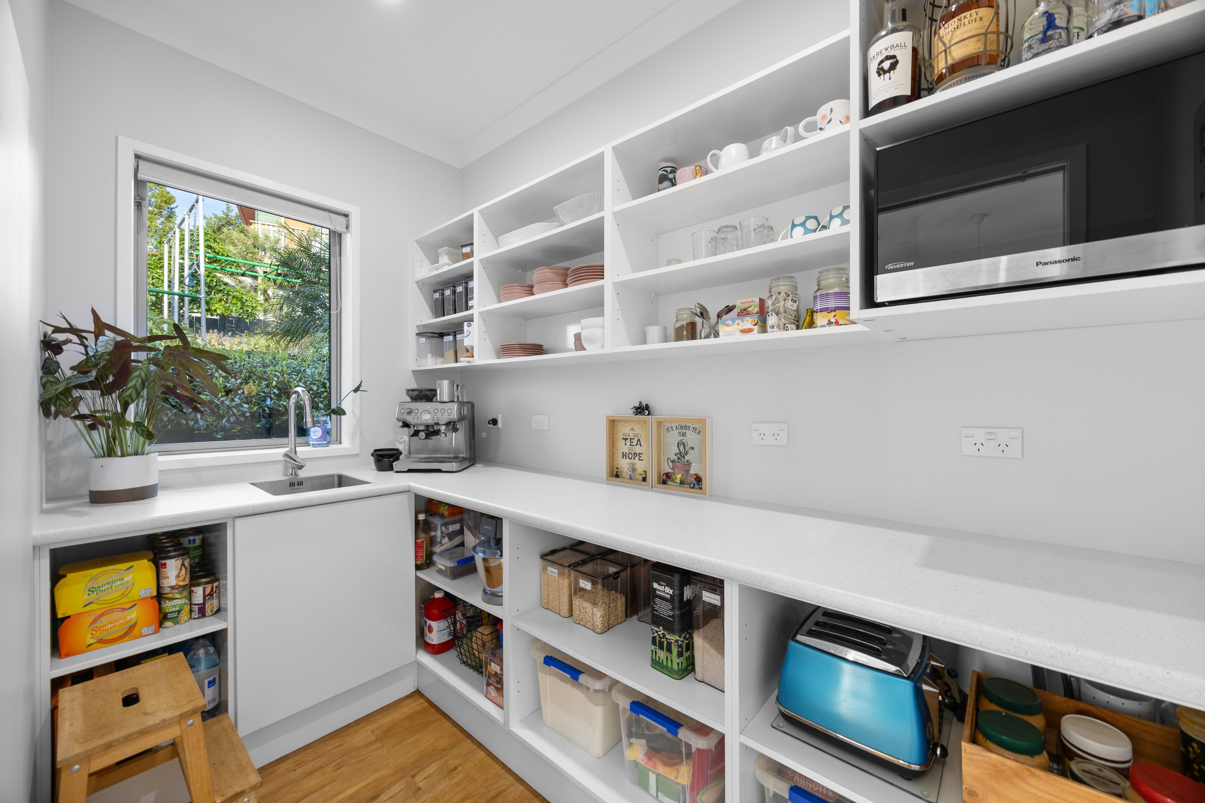 101 Waitakere Road, Waitakere, Waitakere City