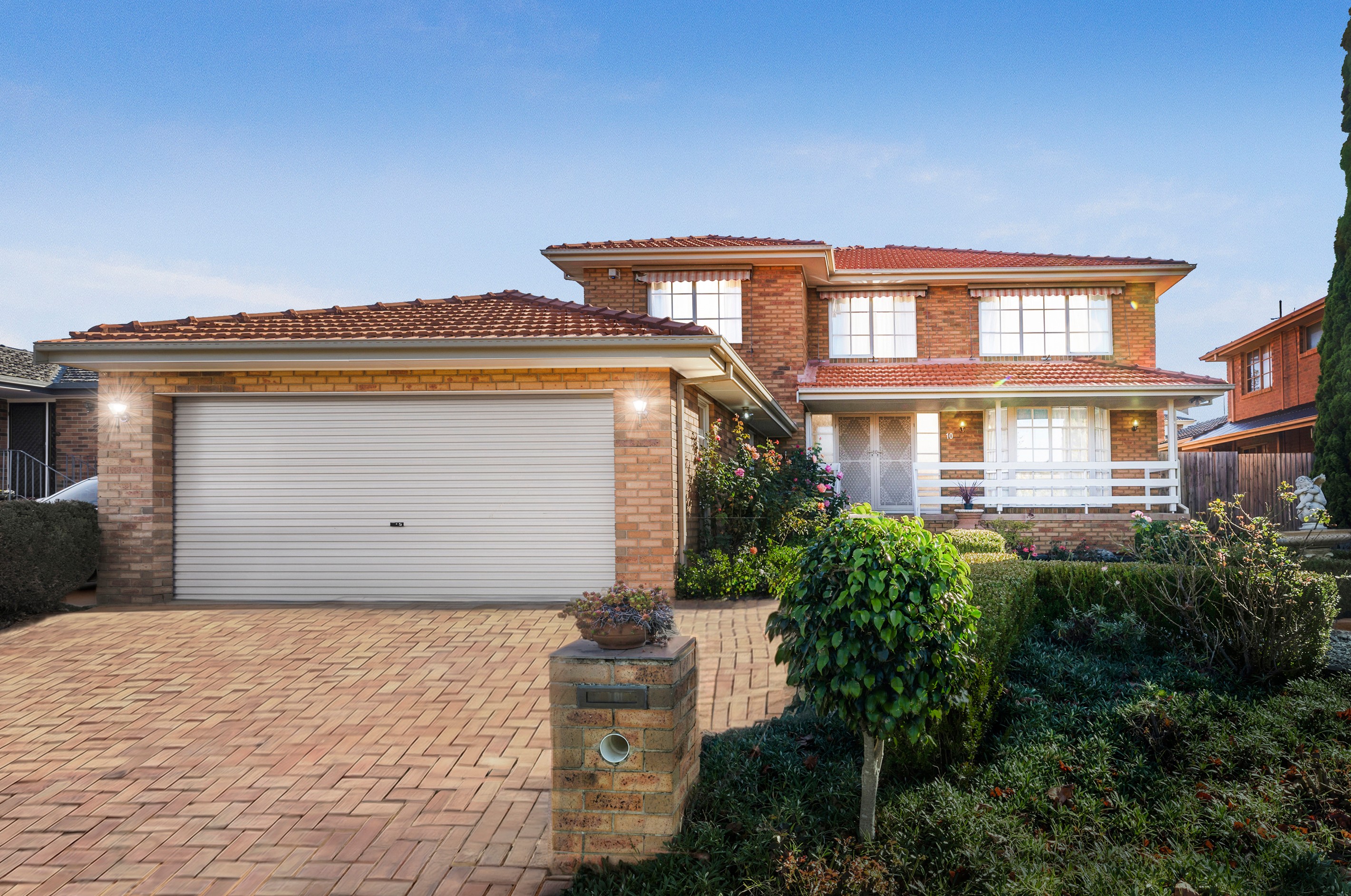 10 Chippendale Terrace, Burwood East, VIC 3151
