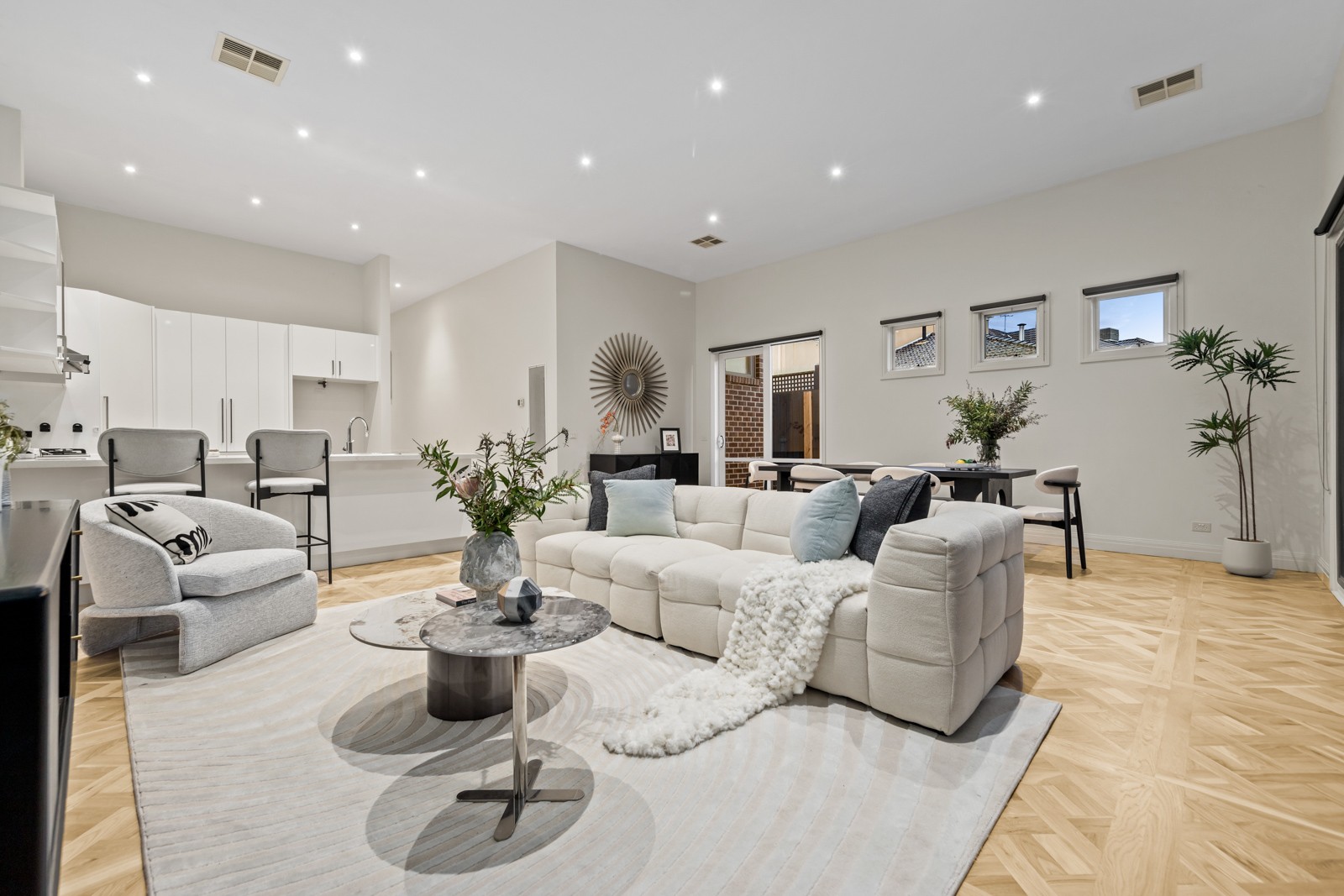 9 Rosamond Crescent, Doncaster East, VIC 3109