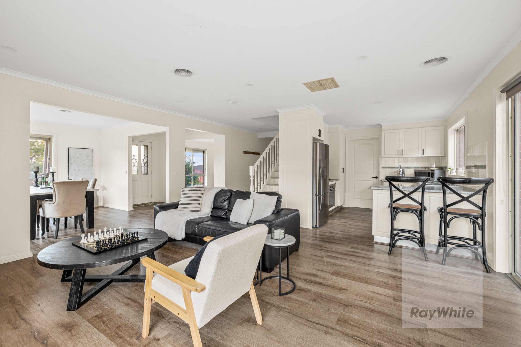 15 Lamour Avenue, South Morang, VIC 3752