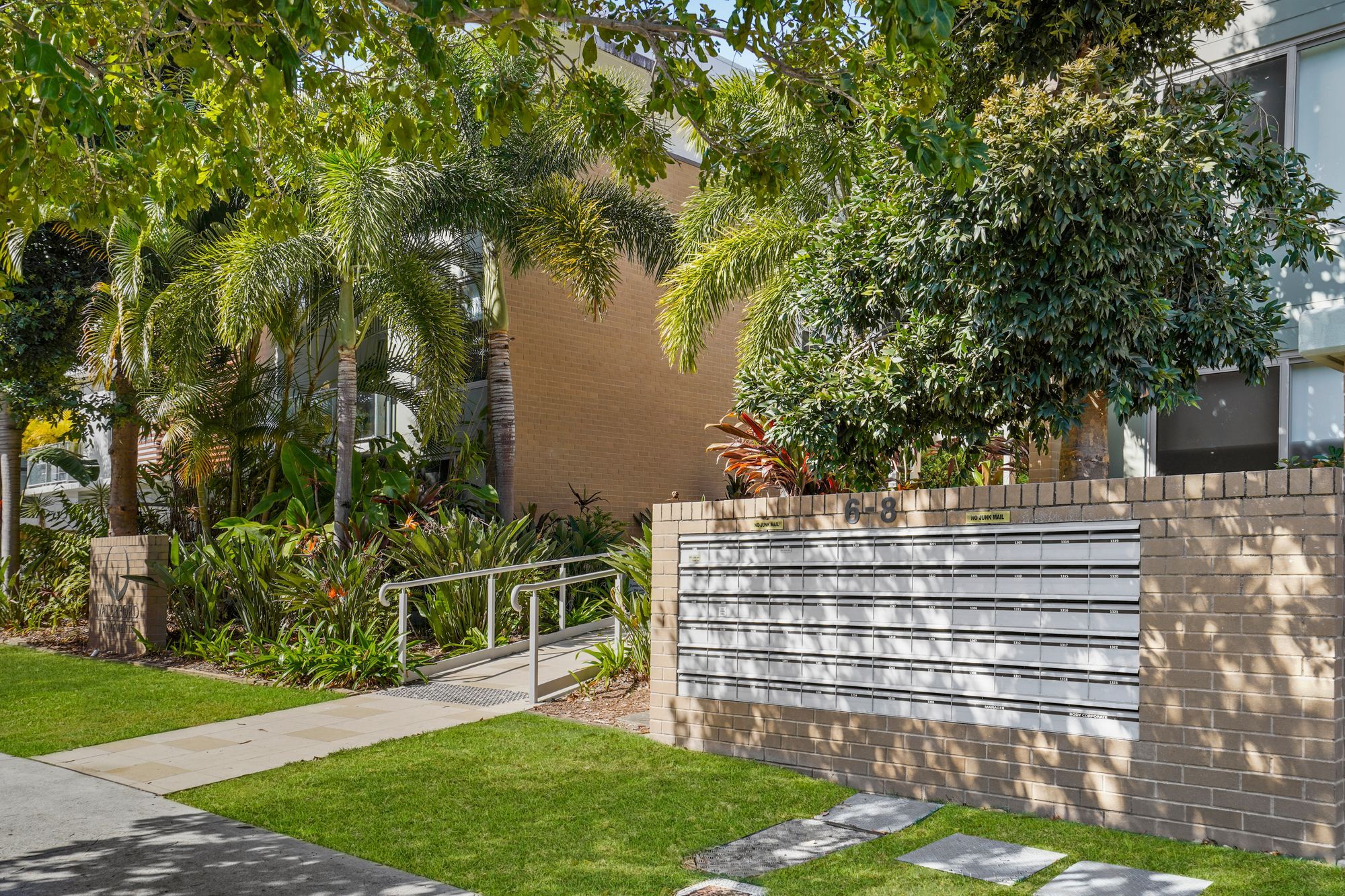 1302/6-8 Waterford Court — photo 13 of 20