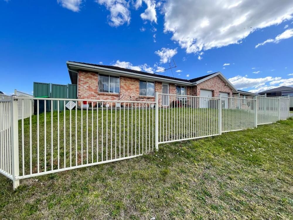 1/32 Othello Avenue, Rosemeadow, NSW 2560