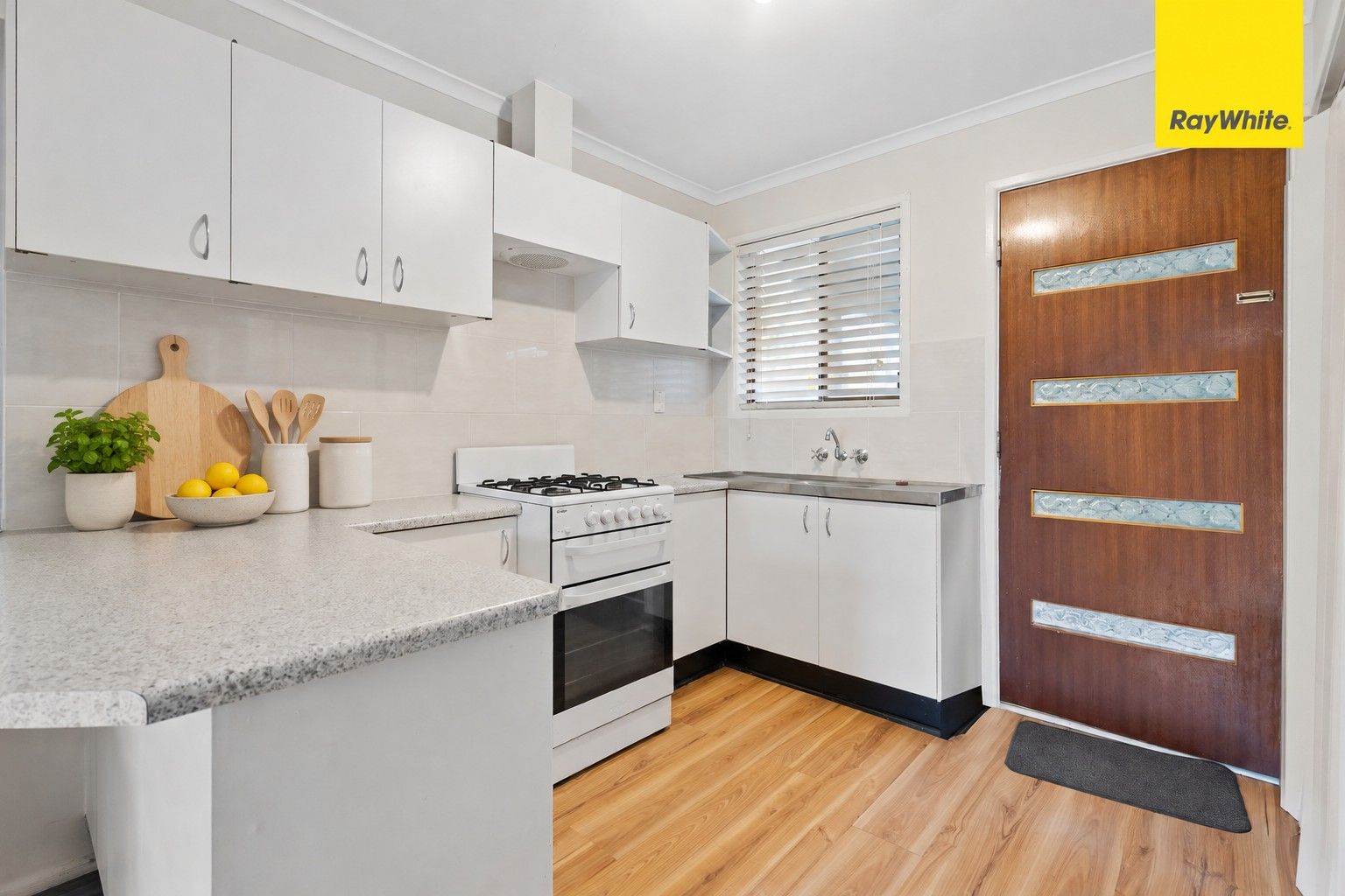 2/23-25 Monash Road — photo 3 of 9