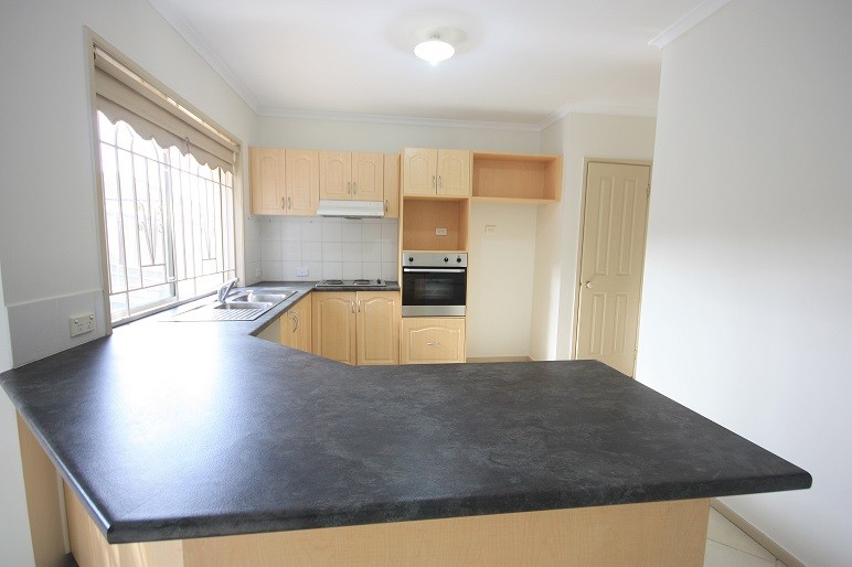 34 The Kraal Drive, Blair Athol, NSW 2560