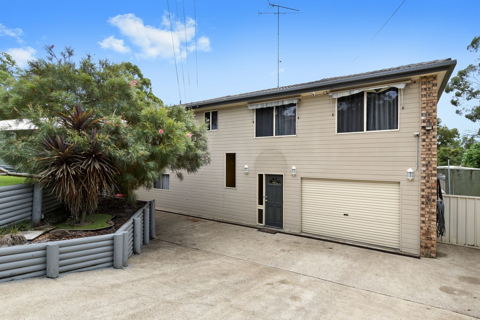 30 Sirius Crescent