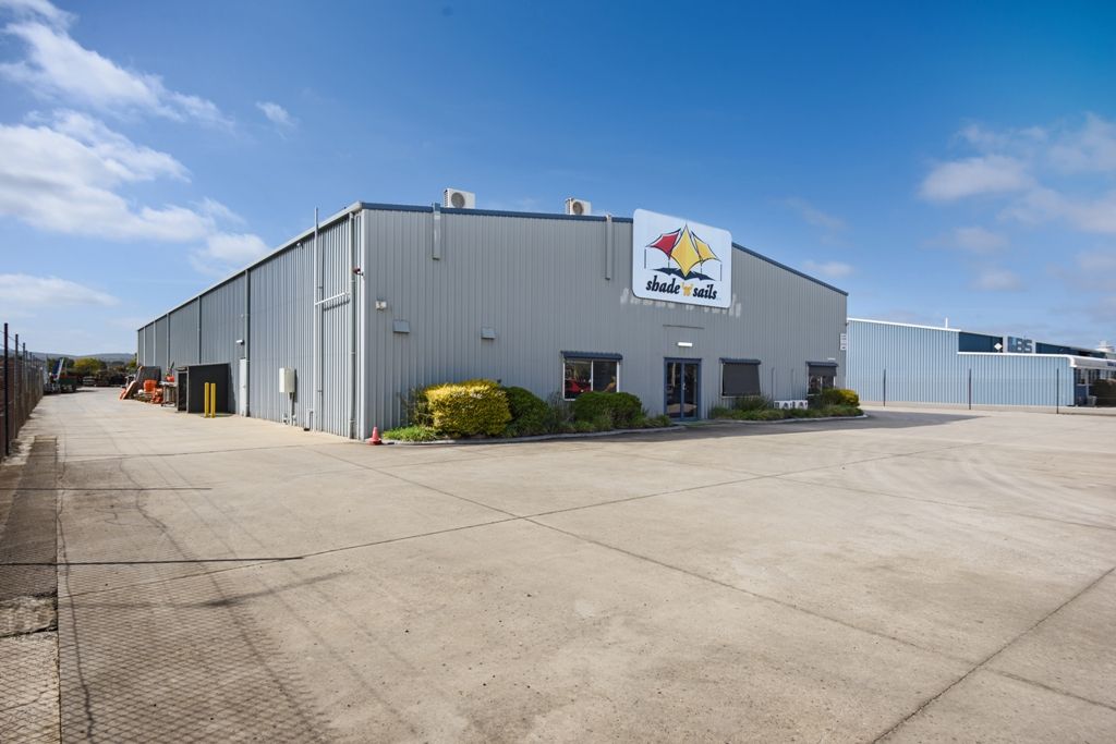 24 Old Creswick Road, Wendouree, VIC 3355