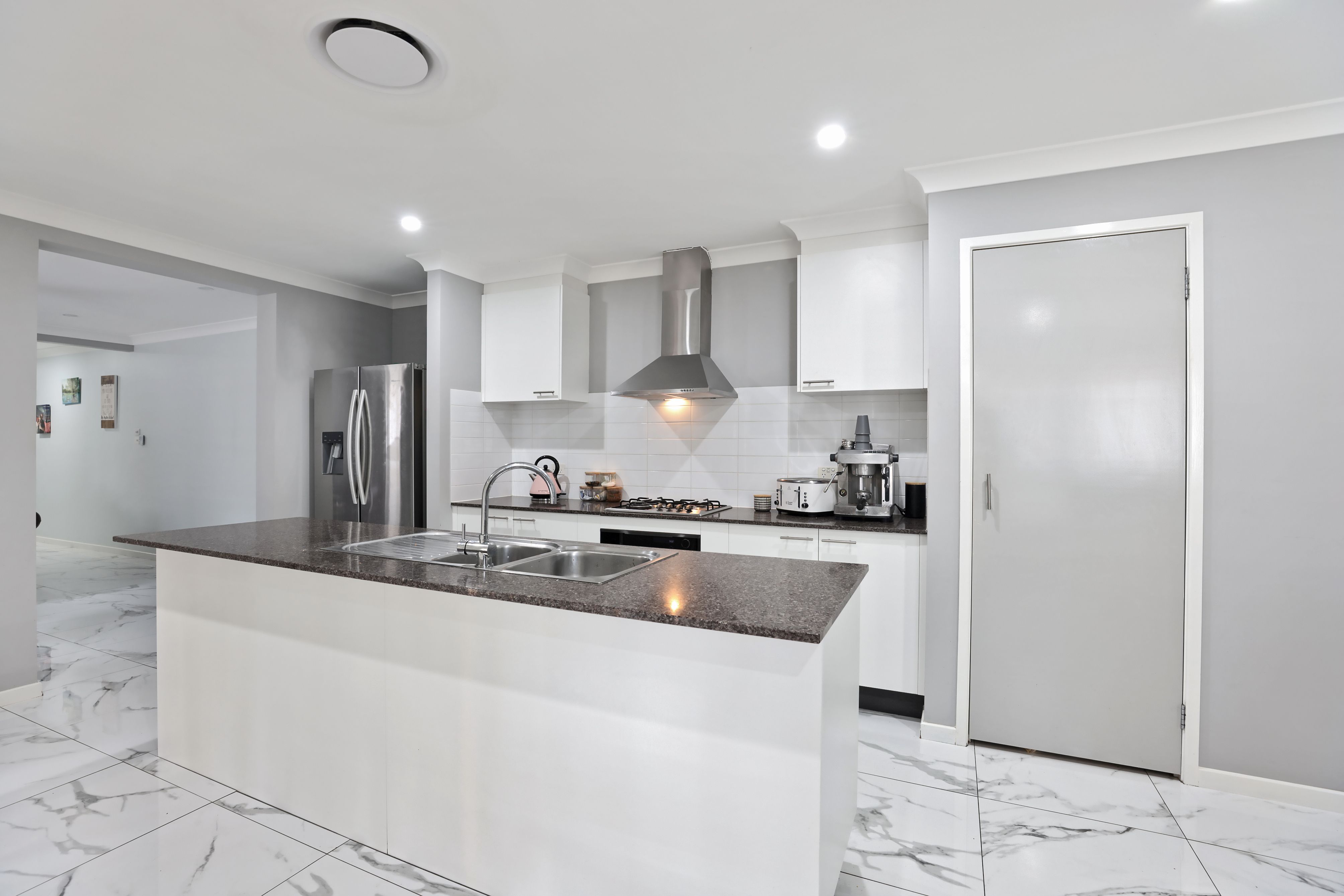 20 Elimatta Avenue, JORDAN SPRINGS, NSW 2747